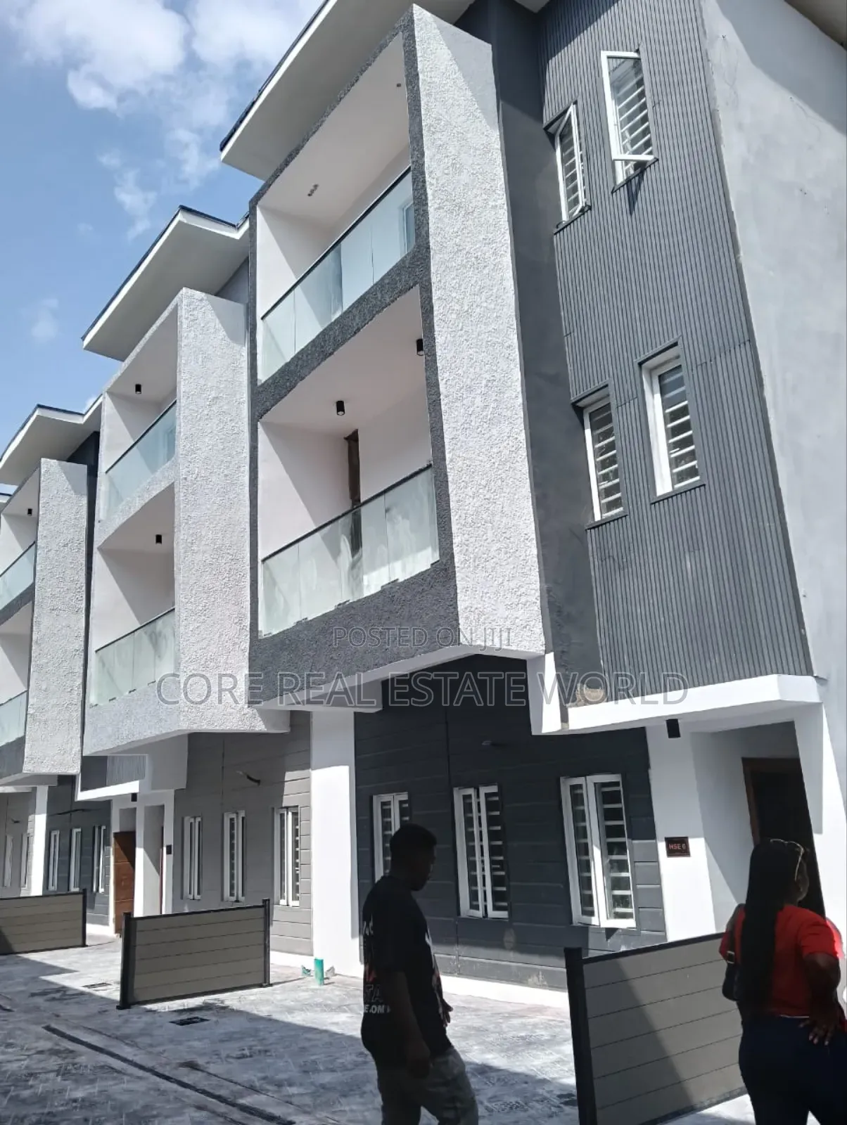 4bdrm Duplex in Ogufayo, Lakowe for sale