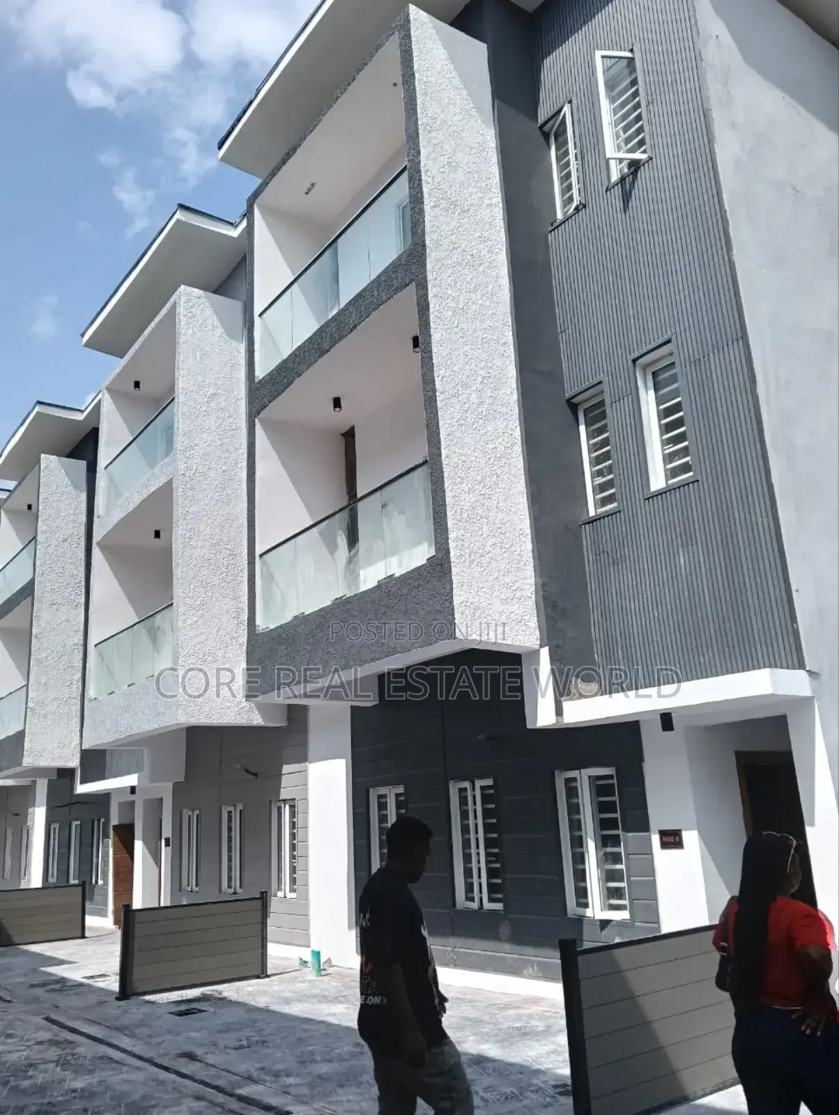4bdrm Duplex in Ogufayo, Lakowe for sale