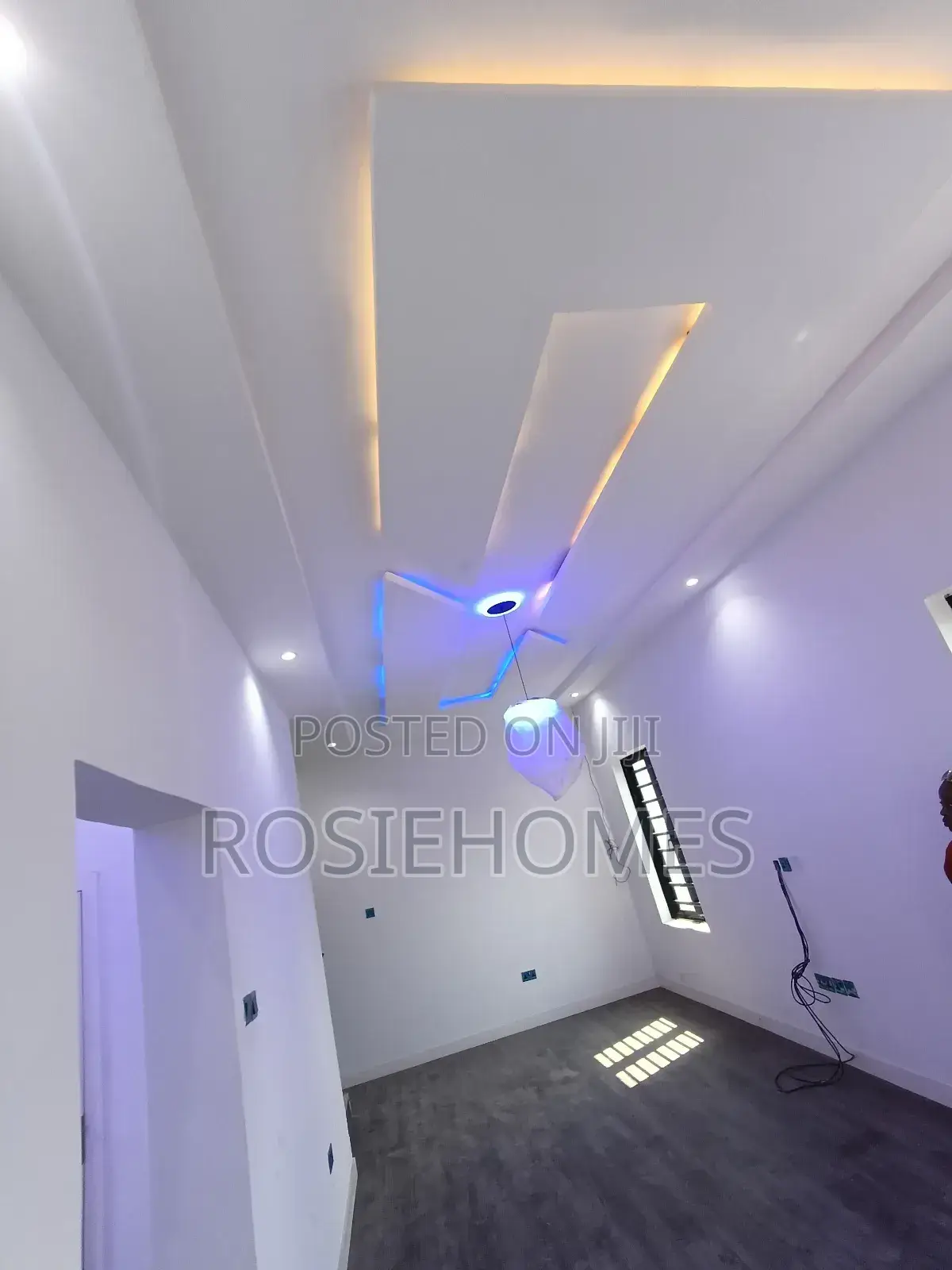 4bdrm Duplex in Ogufayo, Elerangbe for sale