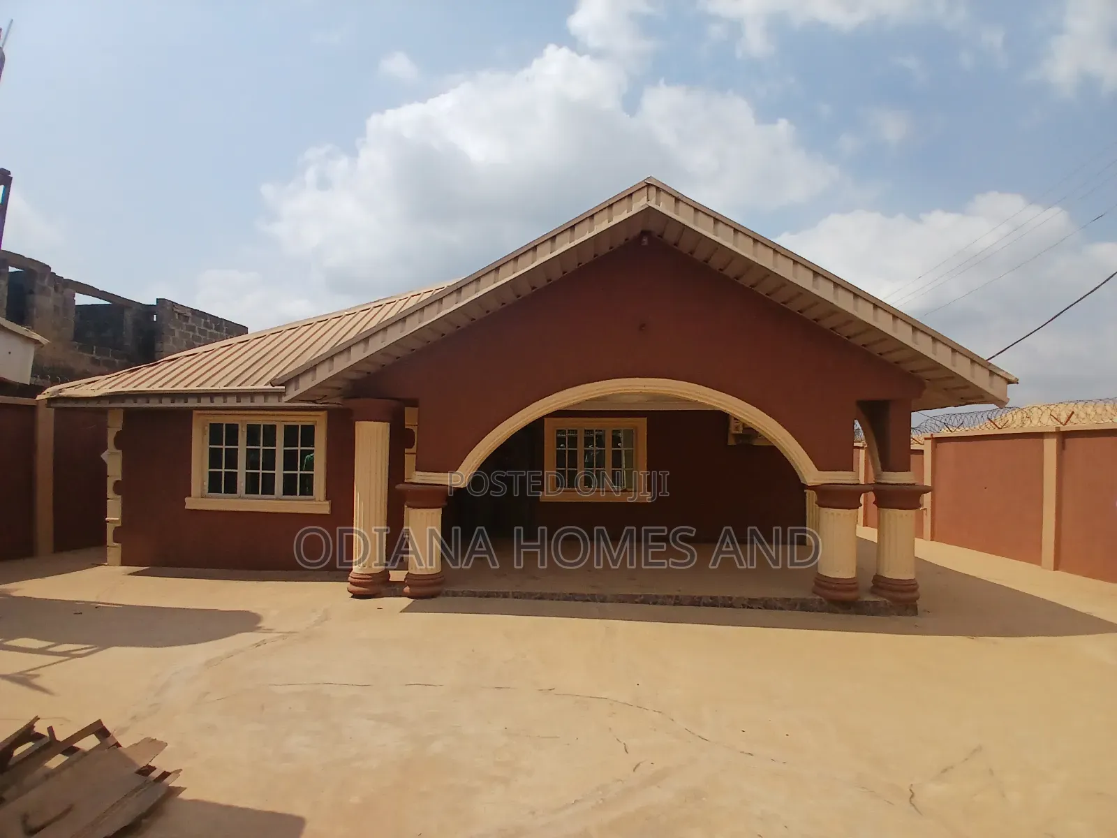 4bdrm Bungalow in Soka, Ibadan for sale