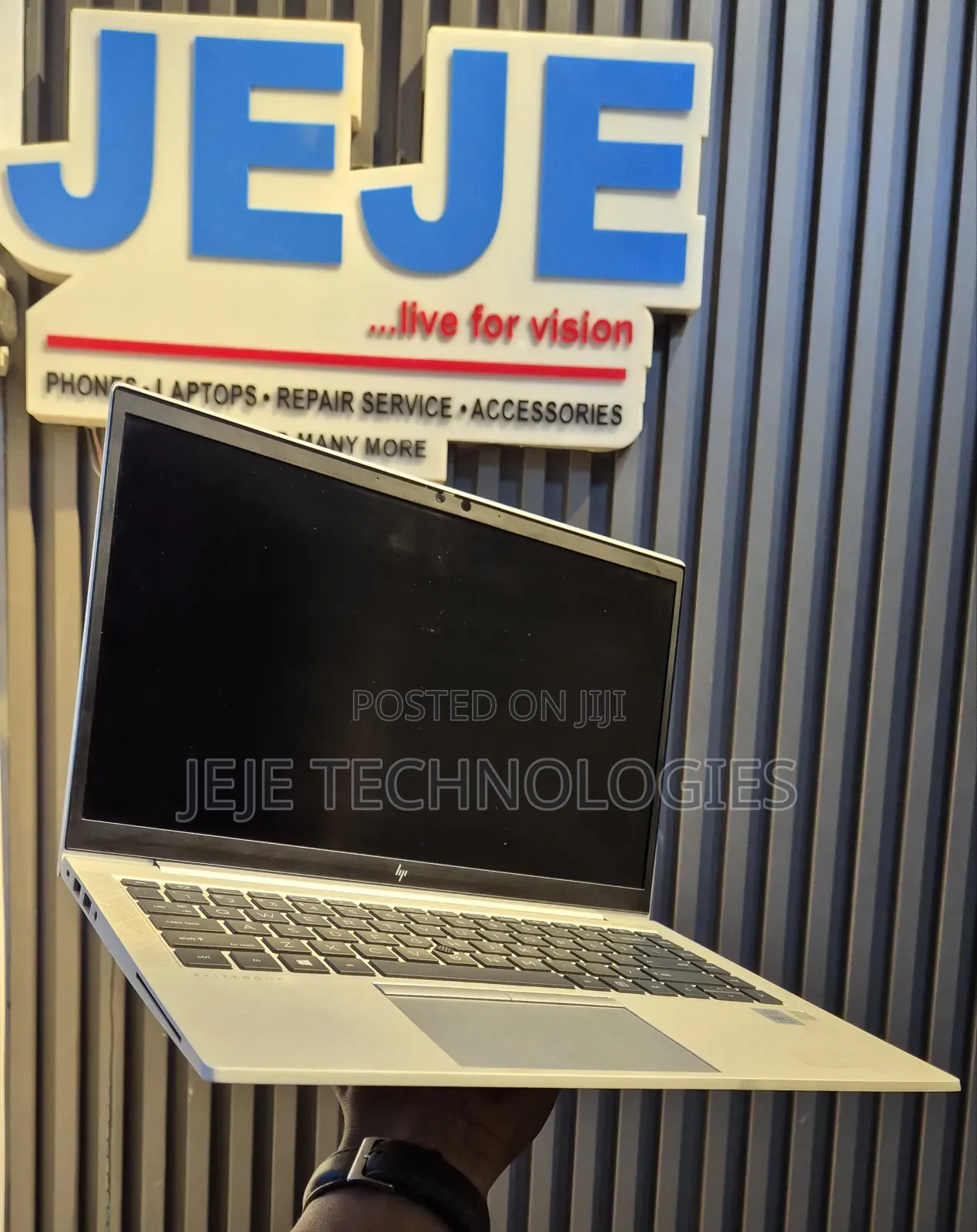 New Laptop HP EliteBook 840 G7 8GB Intel Core i7 SSD 256GB