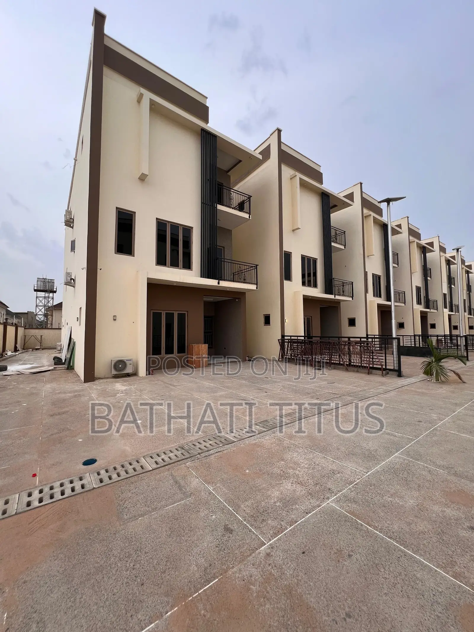 5bdrm Duplex in Kado for rent