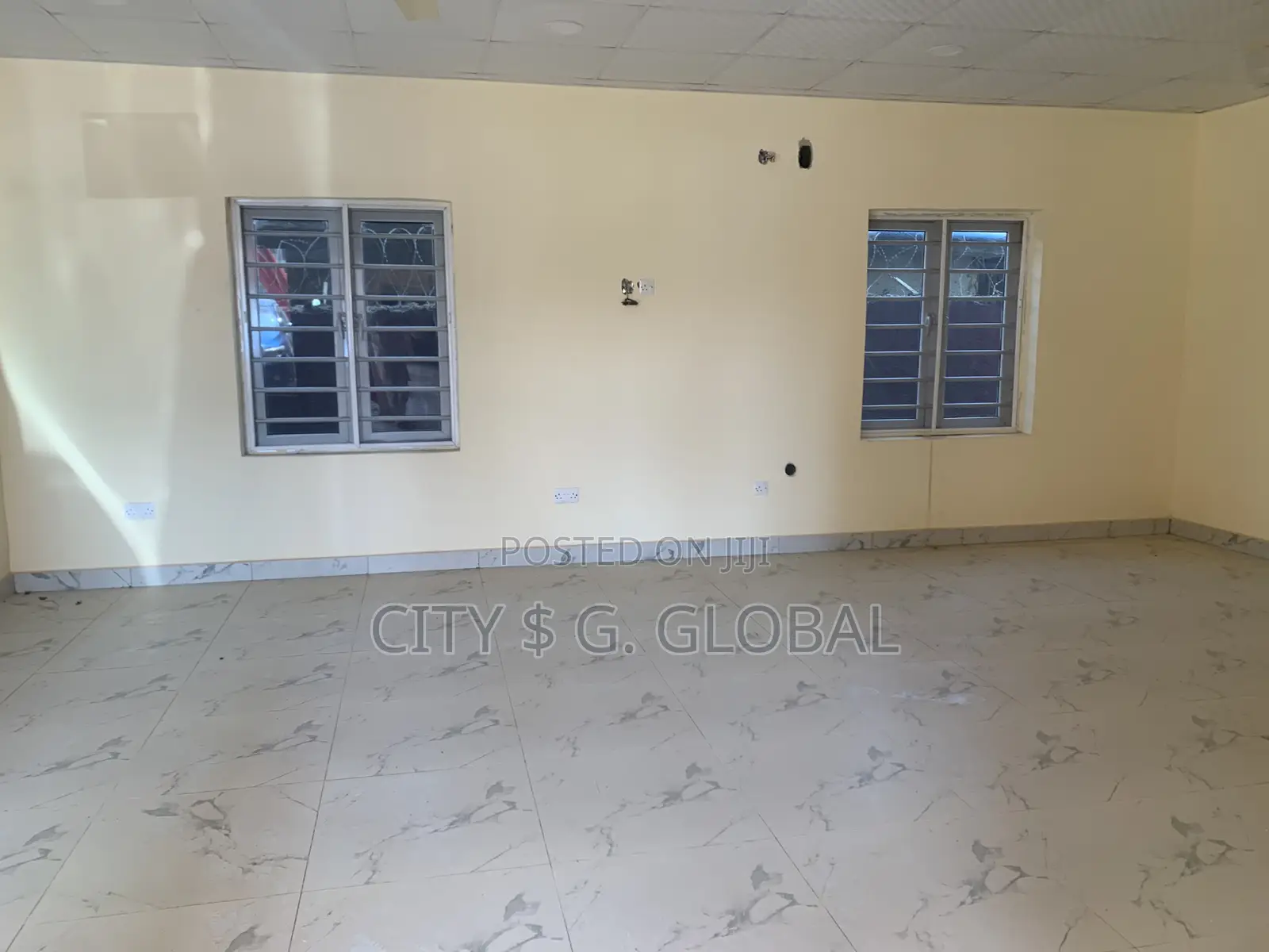 Shop in Maitama for Lease