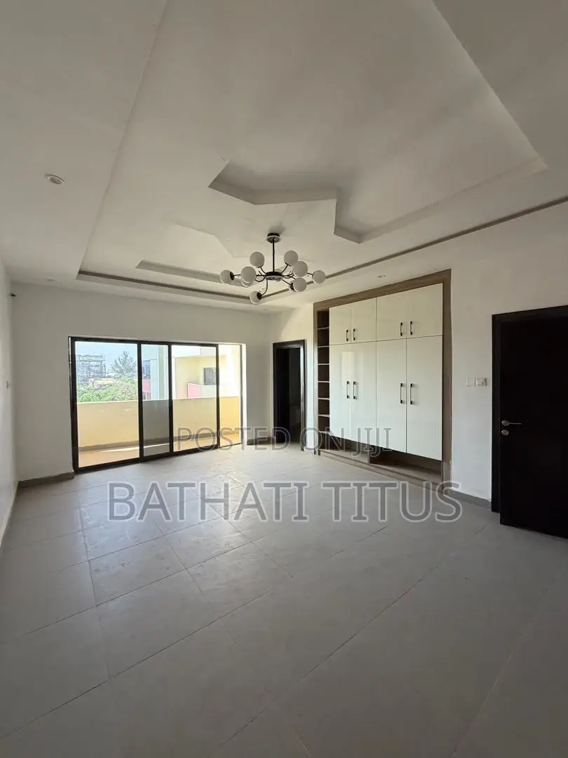 4bdrm Duplex in Durumi for sale