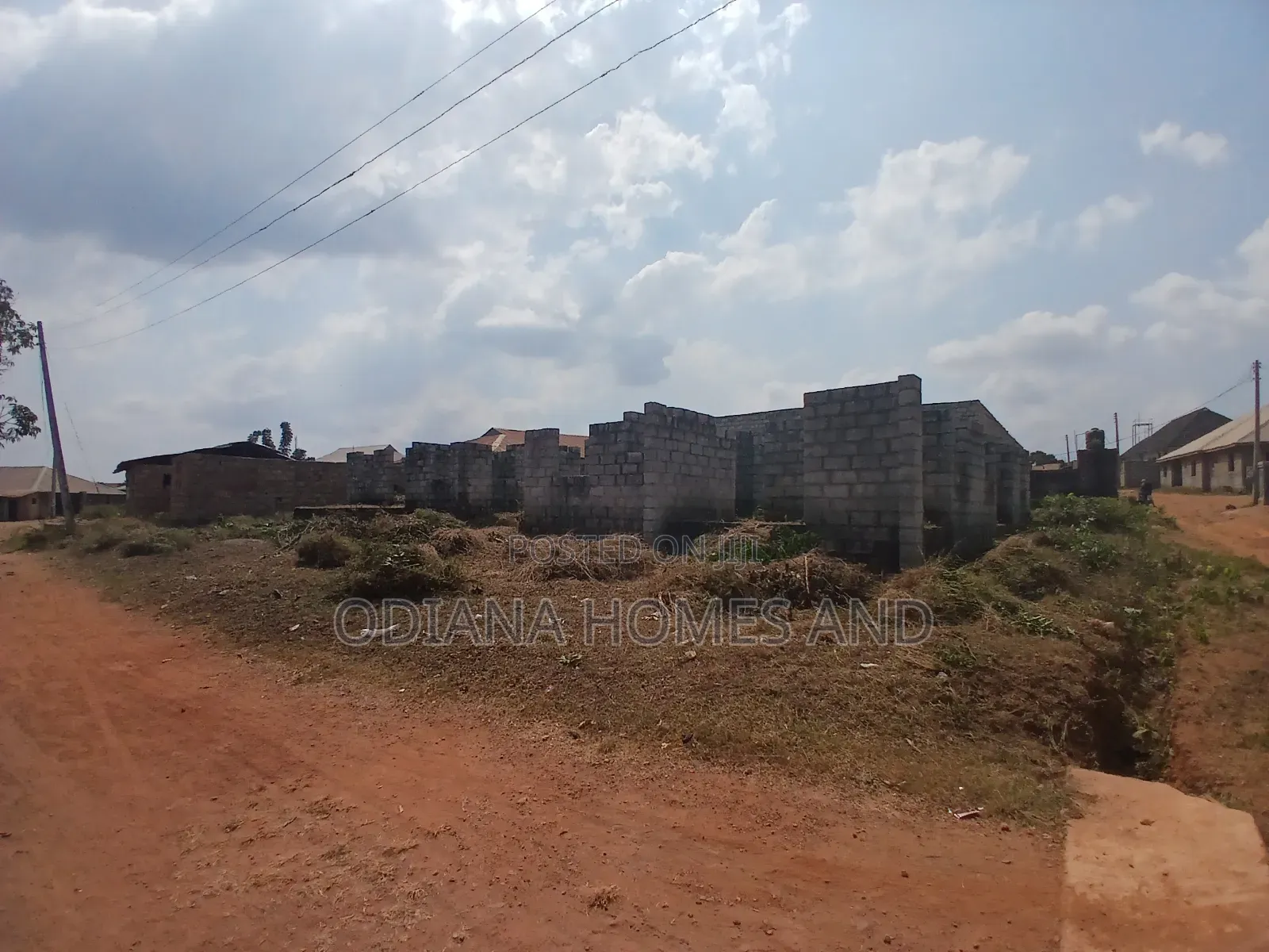 3bdrm Bungalow in Ologuneru, Ibadan for sale