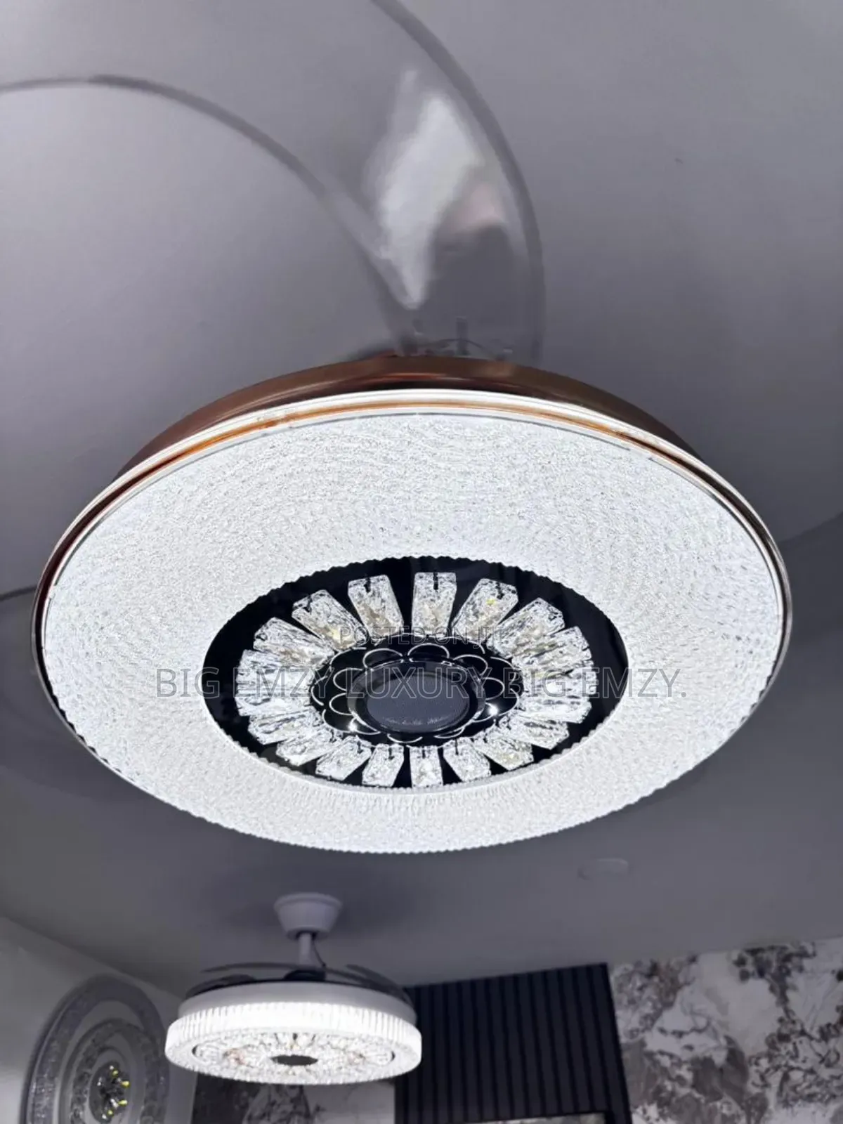 New Modern Mp3 Fan Chandelier Lights