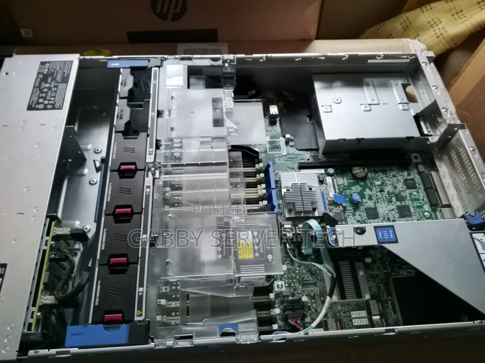 Server HP ProLiant DL380 Gen10 32GB Intel Xeon SSD 512GB