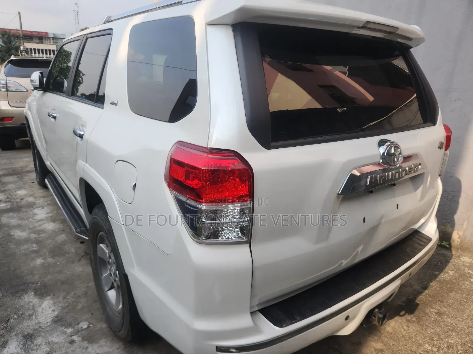 Toyota 4-Runner SR5 2WD 2012 White