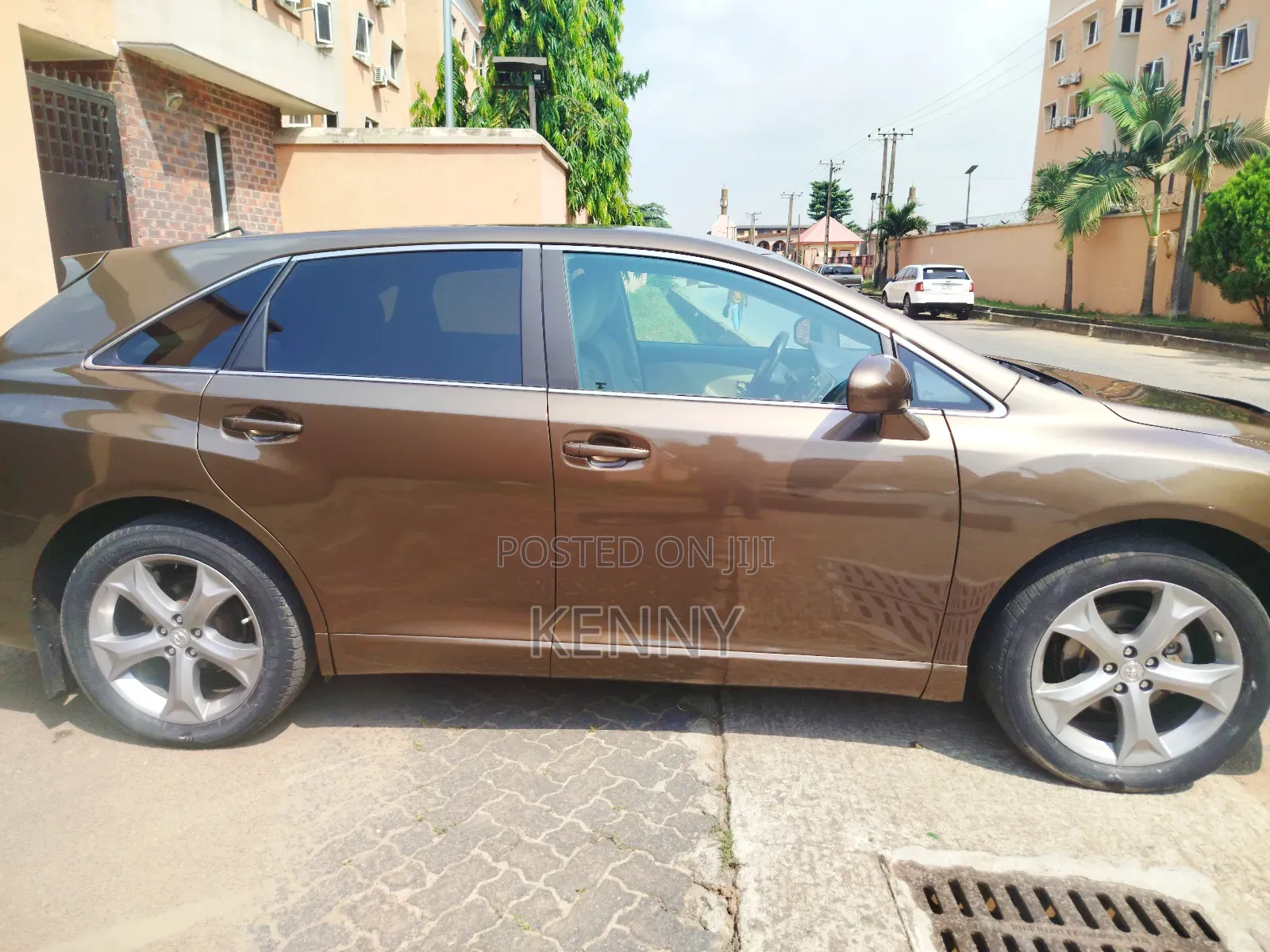 Toyota Venza V6 2012 Gold
