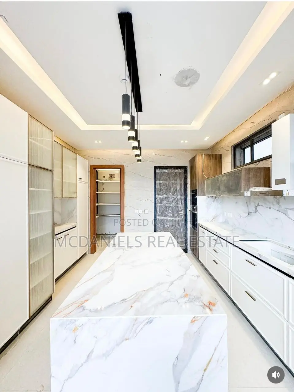Furnished 6bdrm Duplex in 2nd Avenue Extension for sale