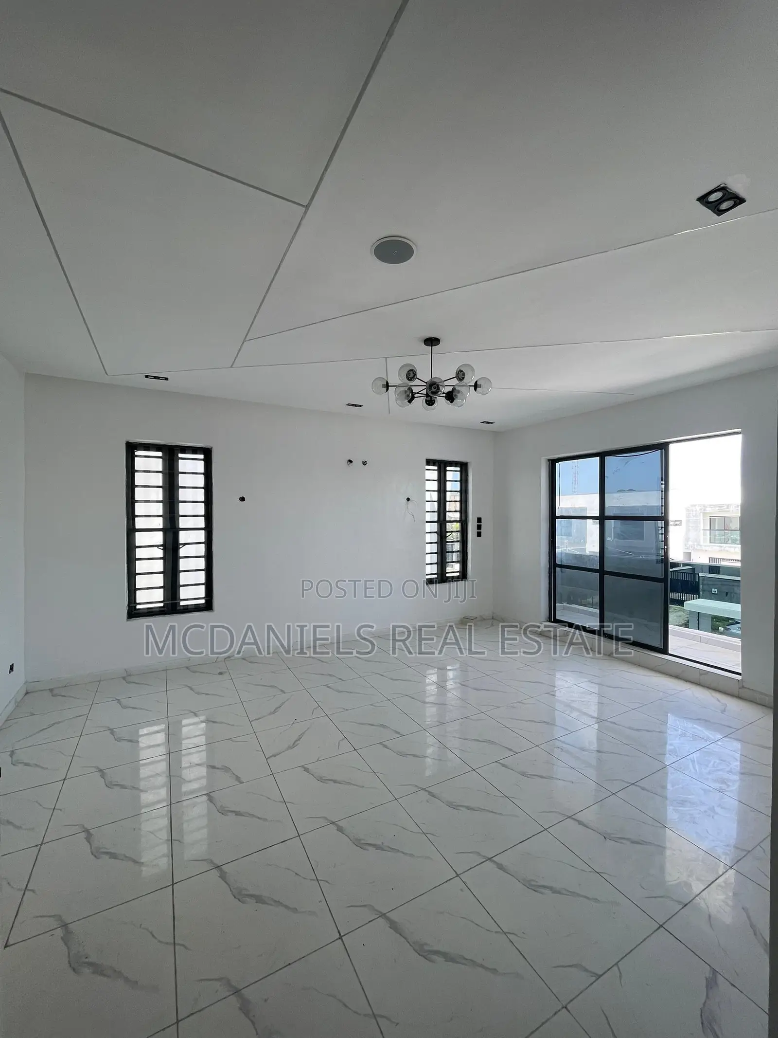 Furnished 5bdrm Duplex in VGC / Ajah for sale