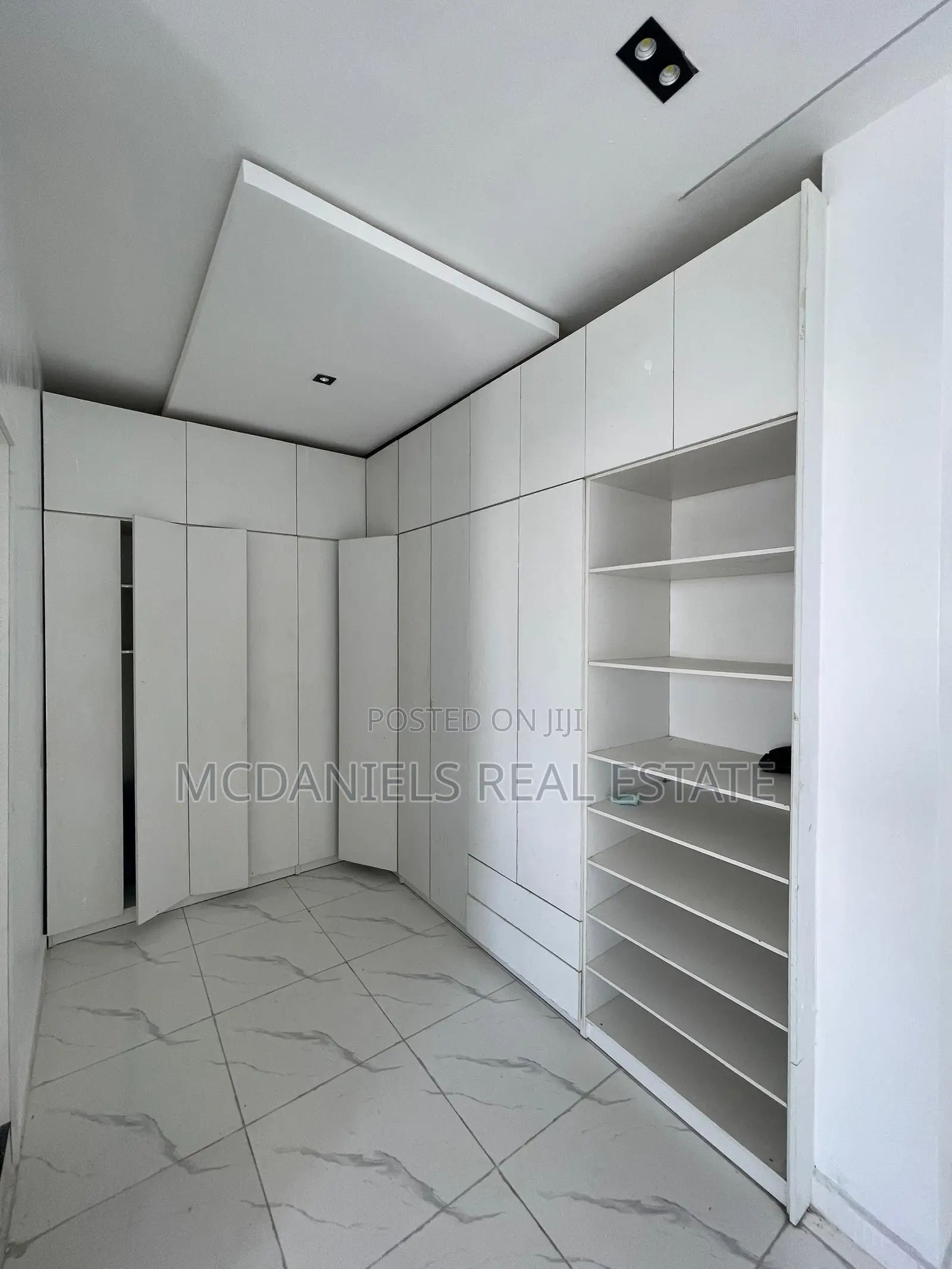 Furnished 5bdrm Duplex in VGC / Ajah for sale