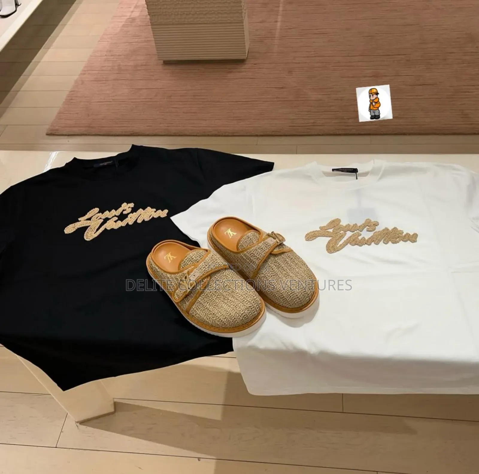 *Louis Vuitton Embellished Signature Short-Sleeved T-Shirt*
