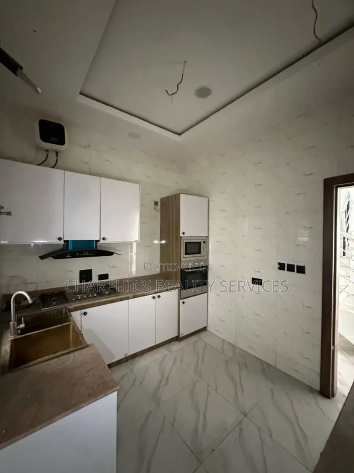 4bdrm Duplex in Lekki Phase 2 for rent