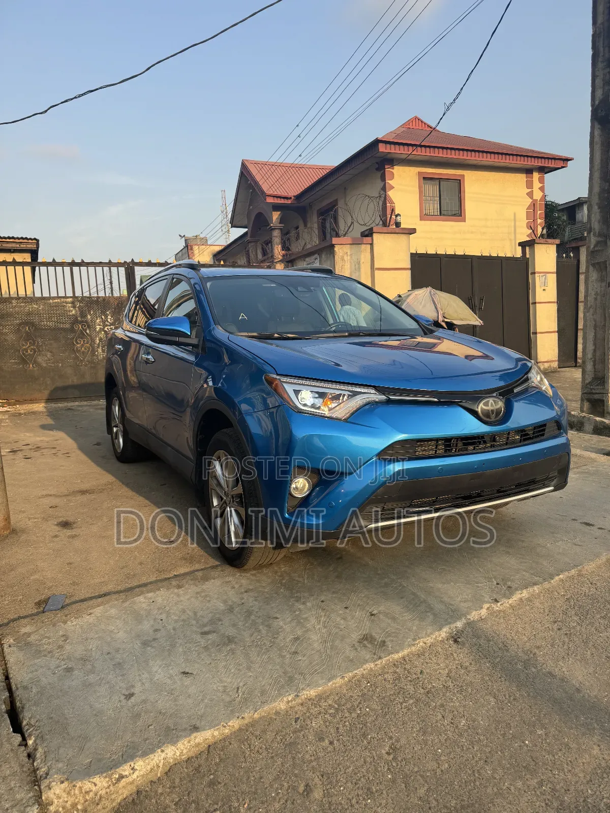 Toyota RAV4 Limited AWD (2.5L 4cyl 6A) 2016 Blue