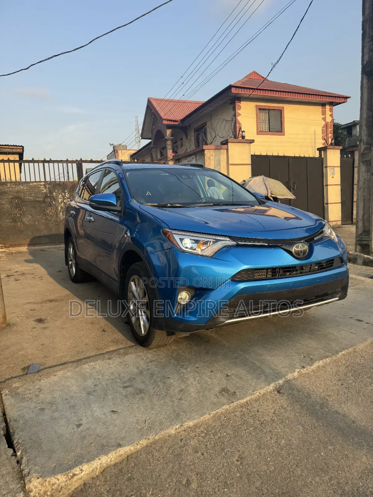 Toyota RAV4 Limited AWD (2.5L 4cyl 6A) 2016 Blue