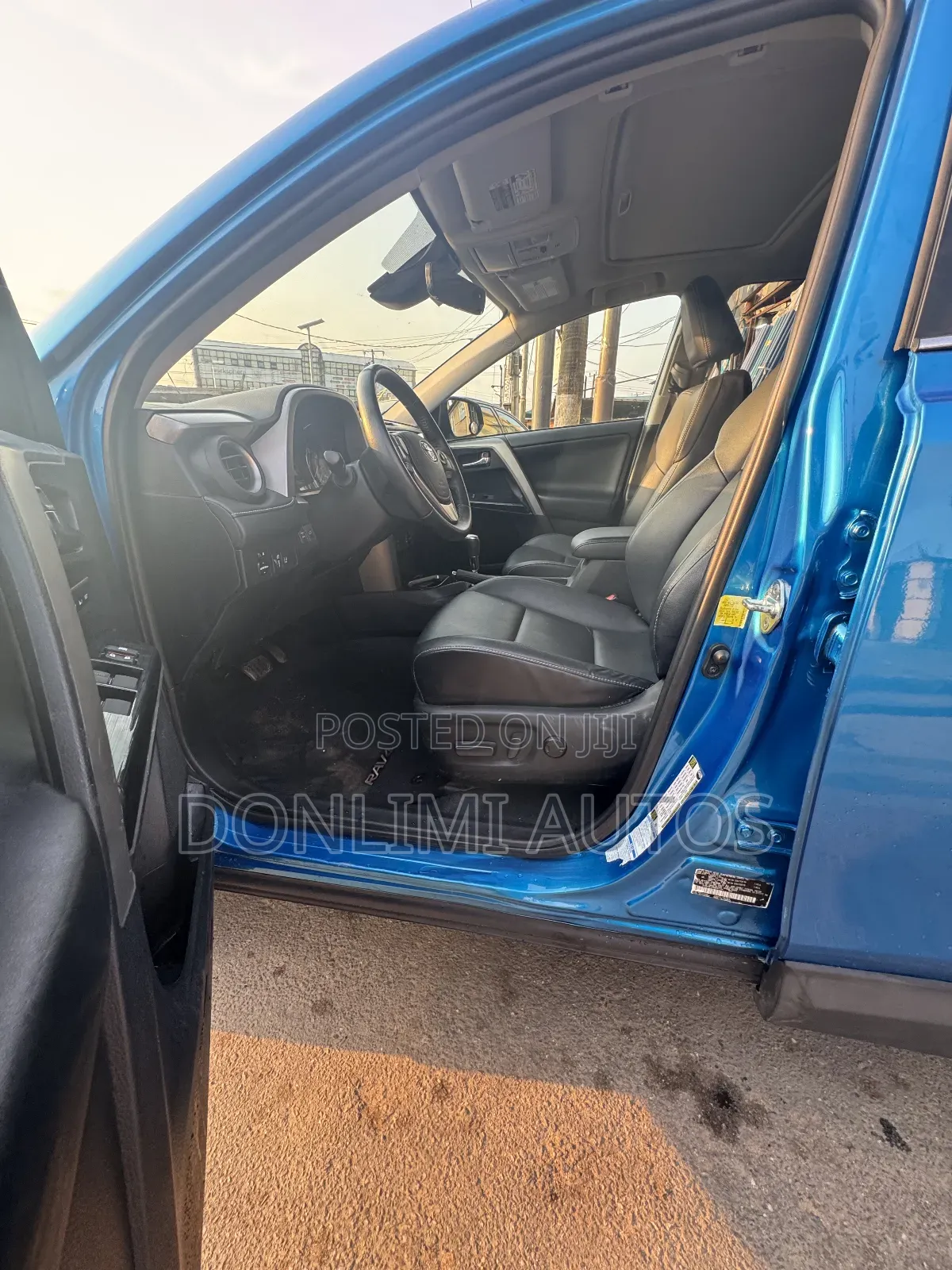 Toyota RAV4 Limited AWD (2.5L 4cyl 6A) 2016 Blue