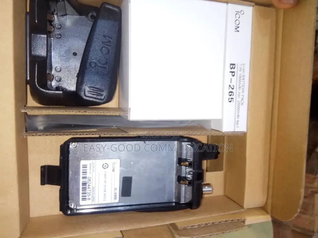 Icom V80e VHF Transceiver