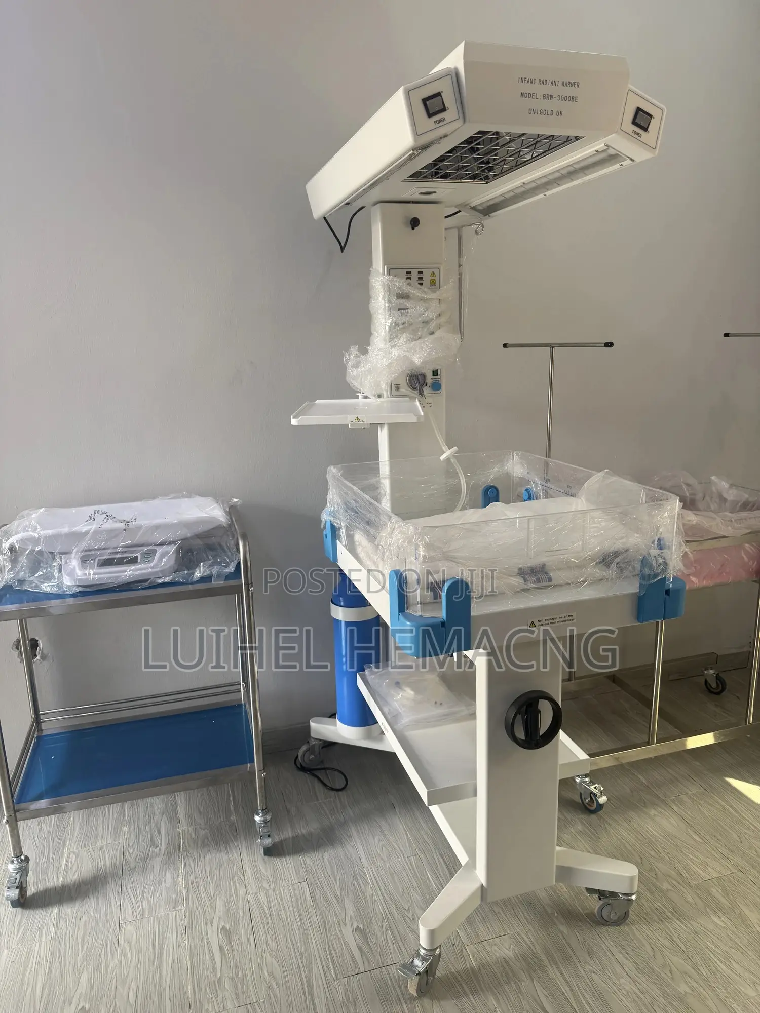 Baby Warmer With Phototherapy Light And Oxygen