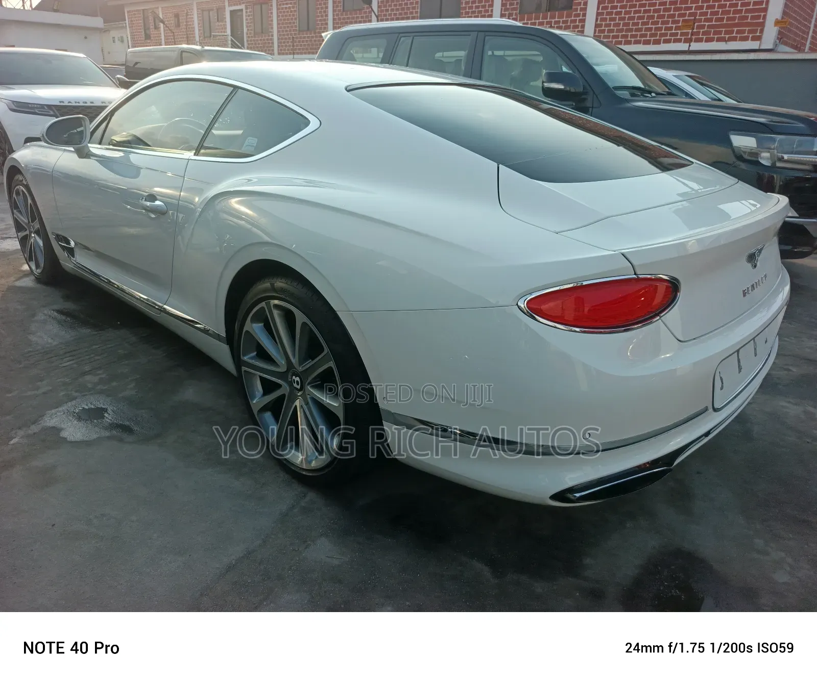 Bentley Continental 2022 White