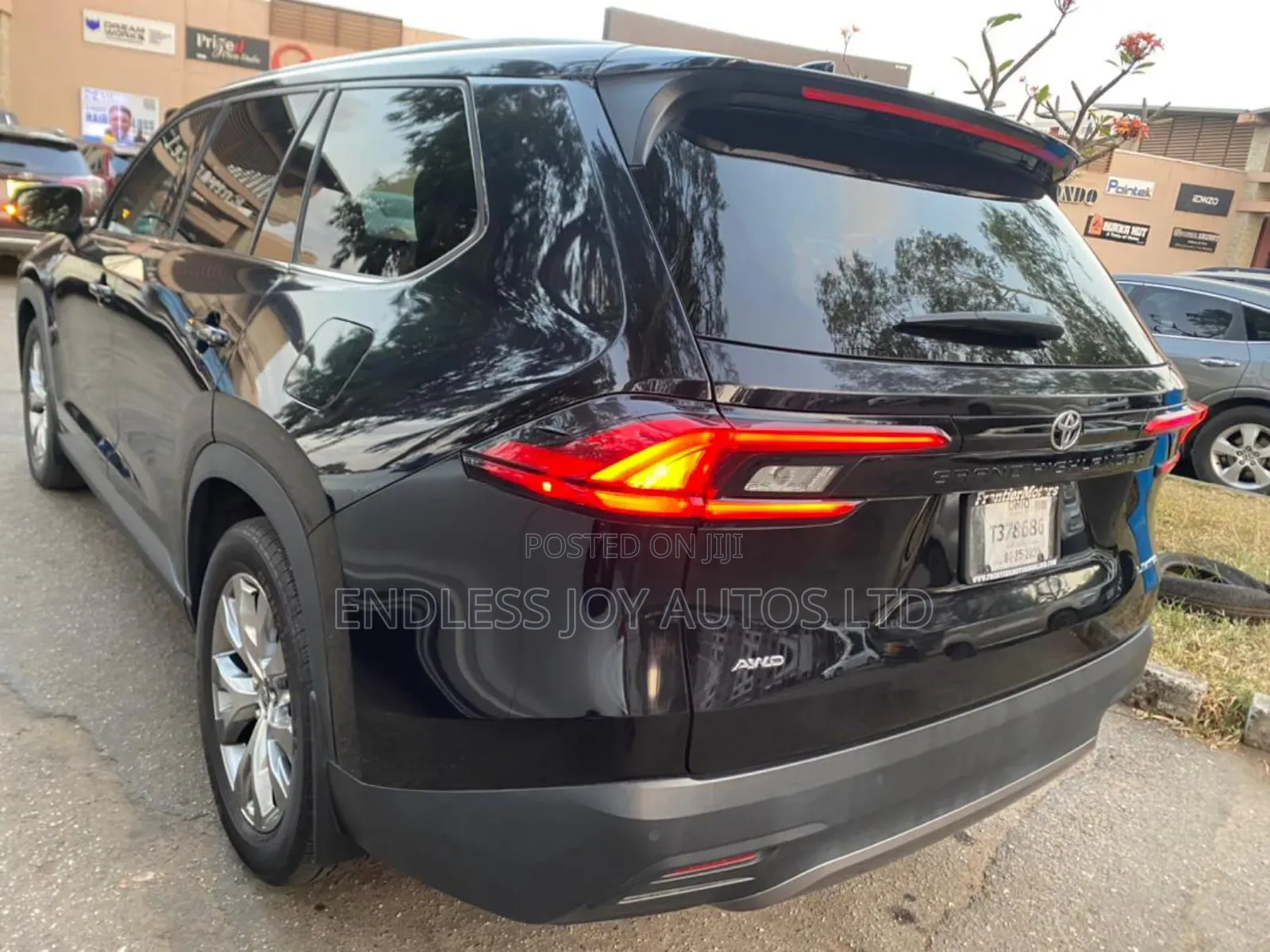Toyota Highlander Limited AWD 2024 Black