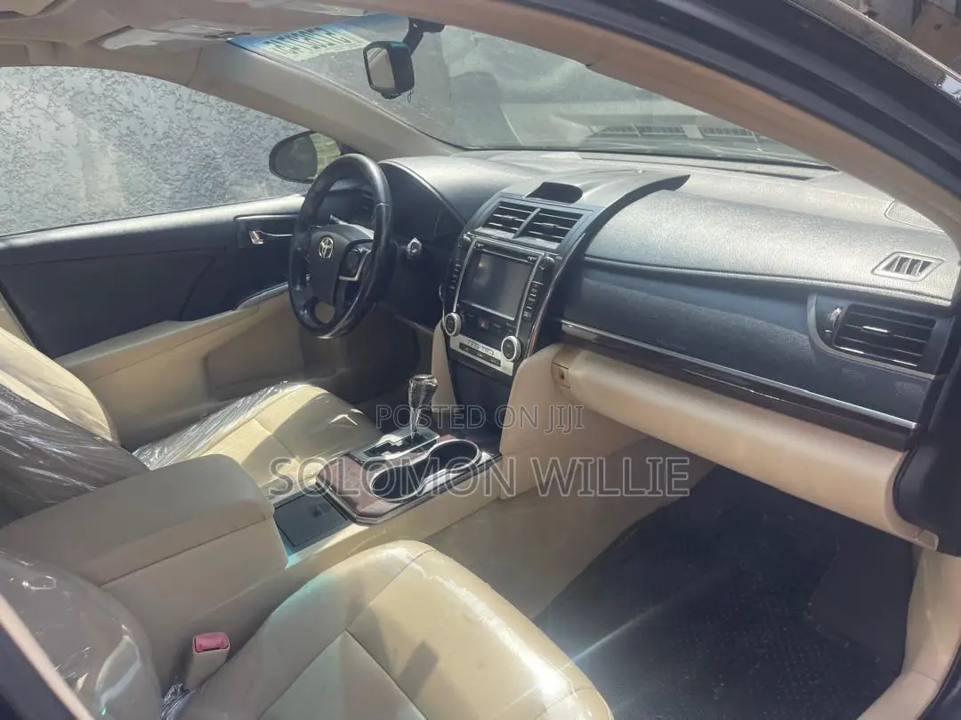 Toyota Camry XLE 4dr Sedan (2.5L 4cyl 6A) 2014 Black