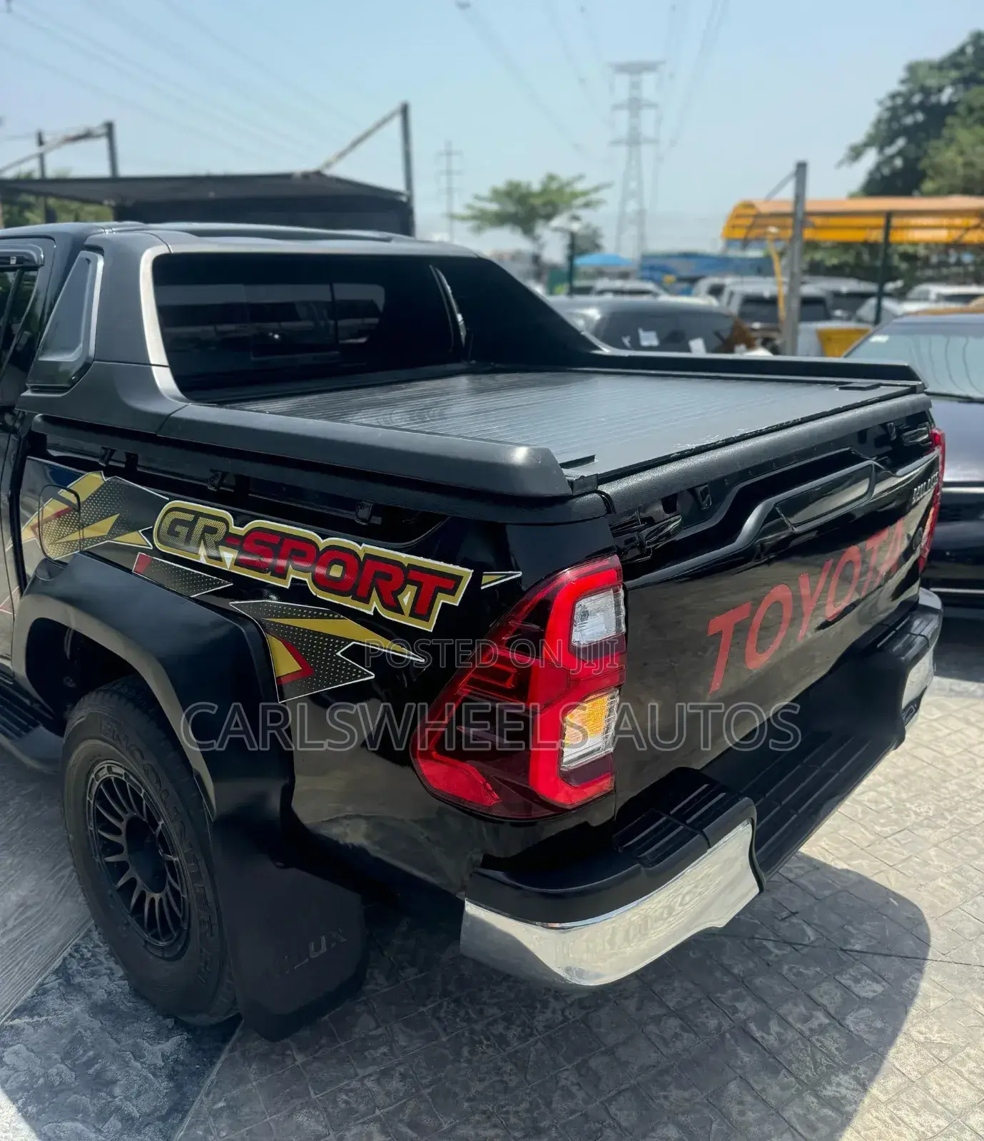 Toyota Hilux 2021 Black
