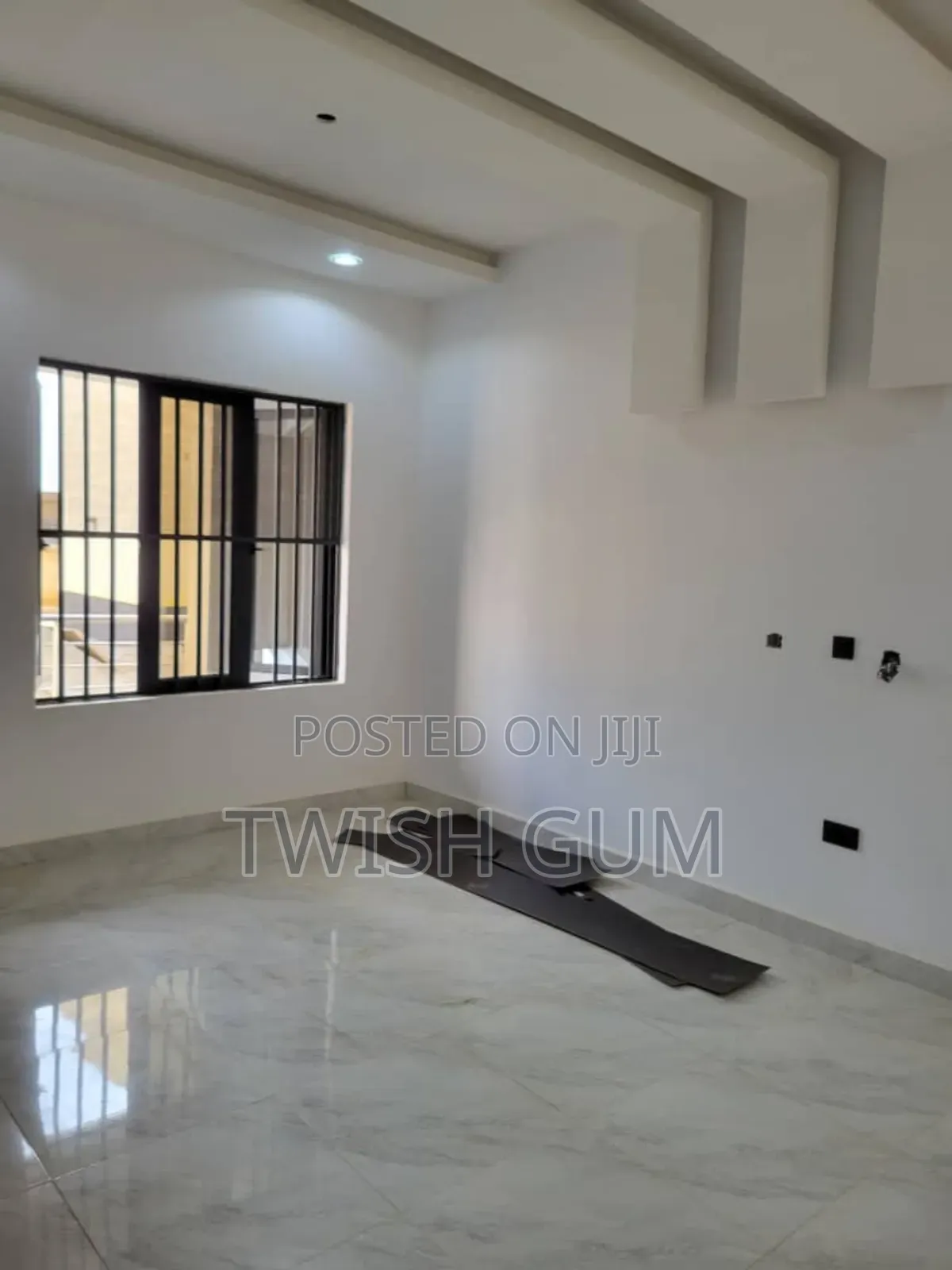 2bdrm Block of Flats in Blak Dot Shelters., Lugbe District for rent
