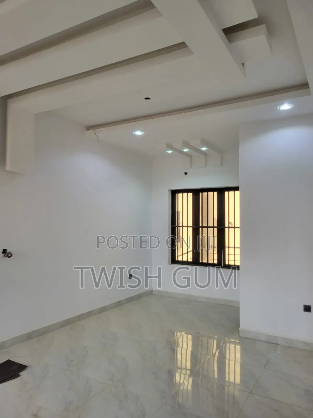 2bdrm Block of Flats in Blak Dot Shelters., Lugbe District for rent