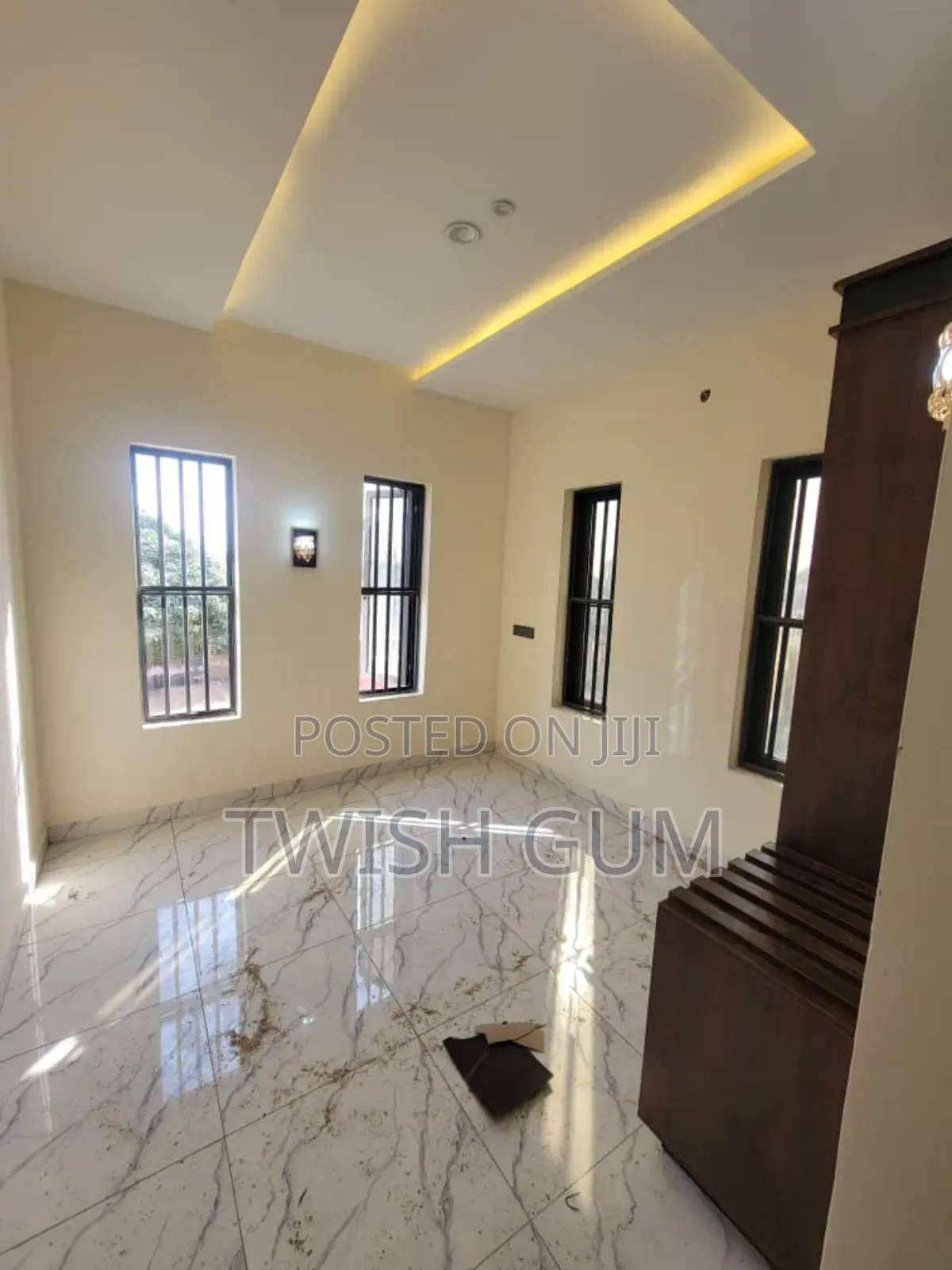 2bdrm Block of Flats in Blak Dot Shelters., Lugbe District for rent