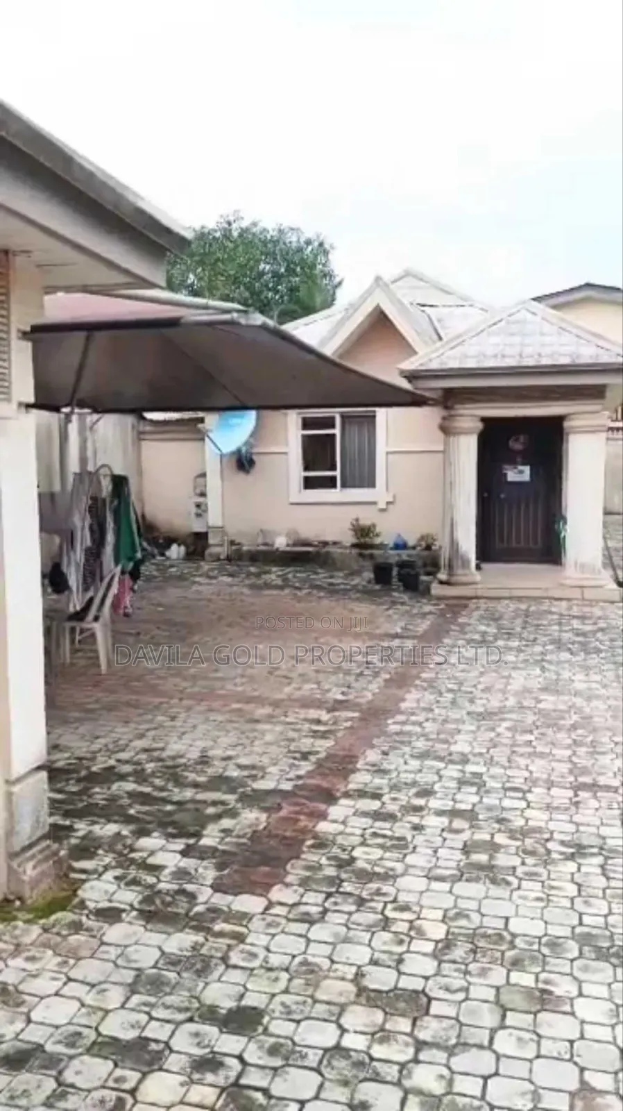 12bdrm Block of Flats in Benin City for sale