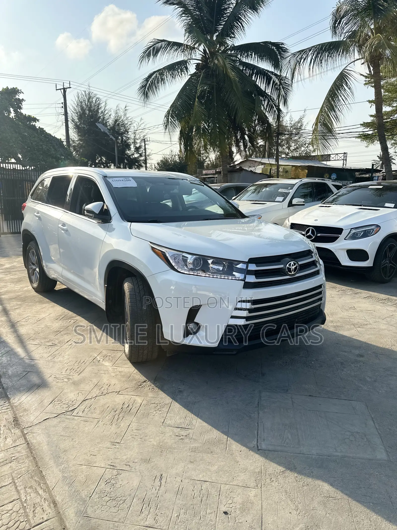 Toyota Highlander XLE V6 4x2 (3.5L 6cyl 6A) 2016 White