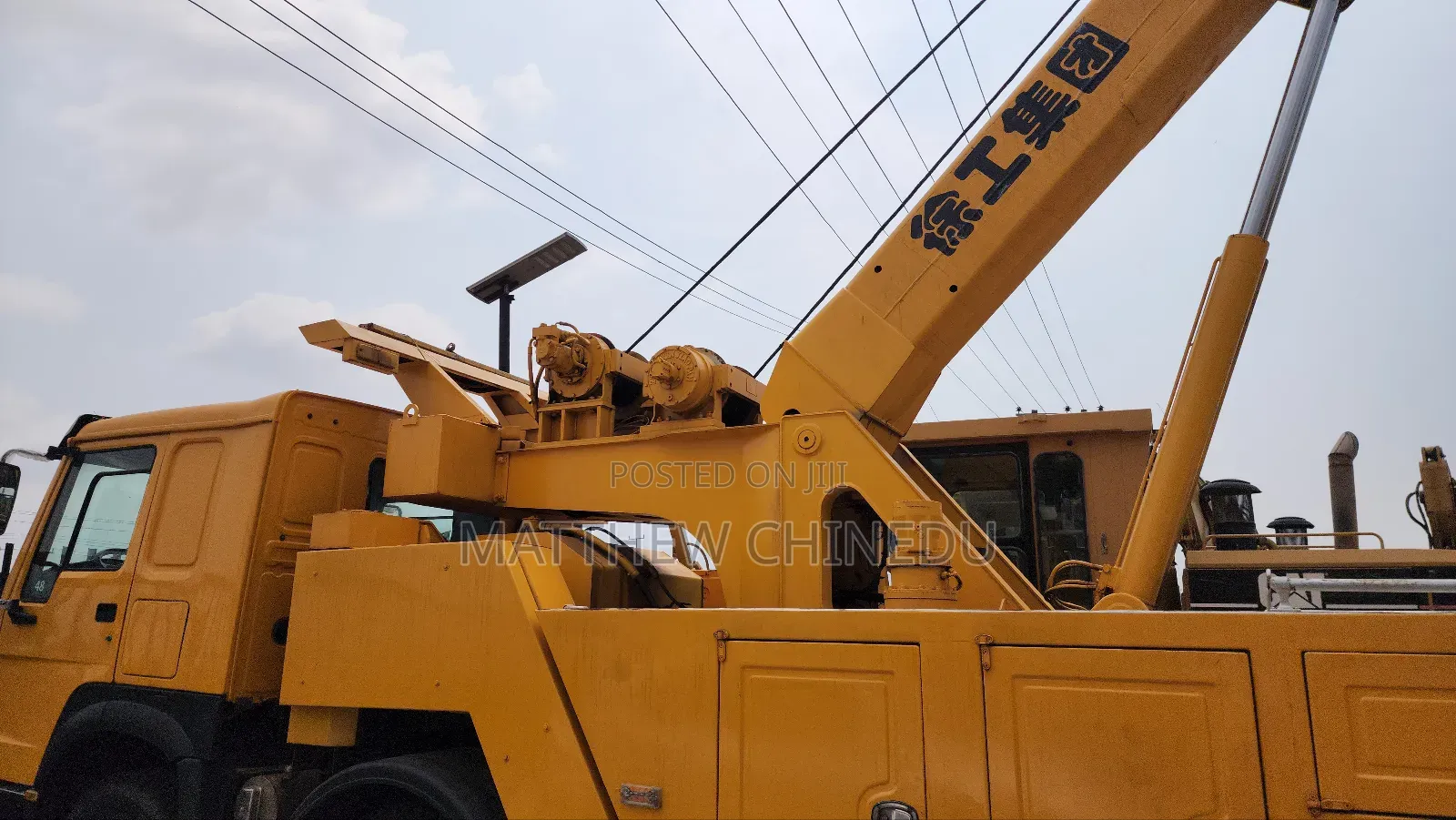 First Grade Howo Self Loader Truck 12 Tyres 15tons Crane/ Towing