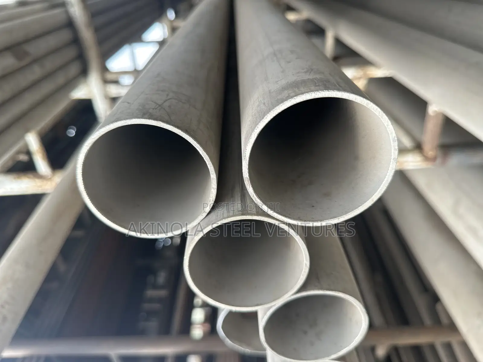 2, 1/2 Inch Seamless Pipe for Pressure Stainless Steel