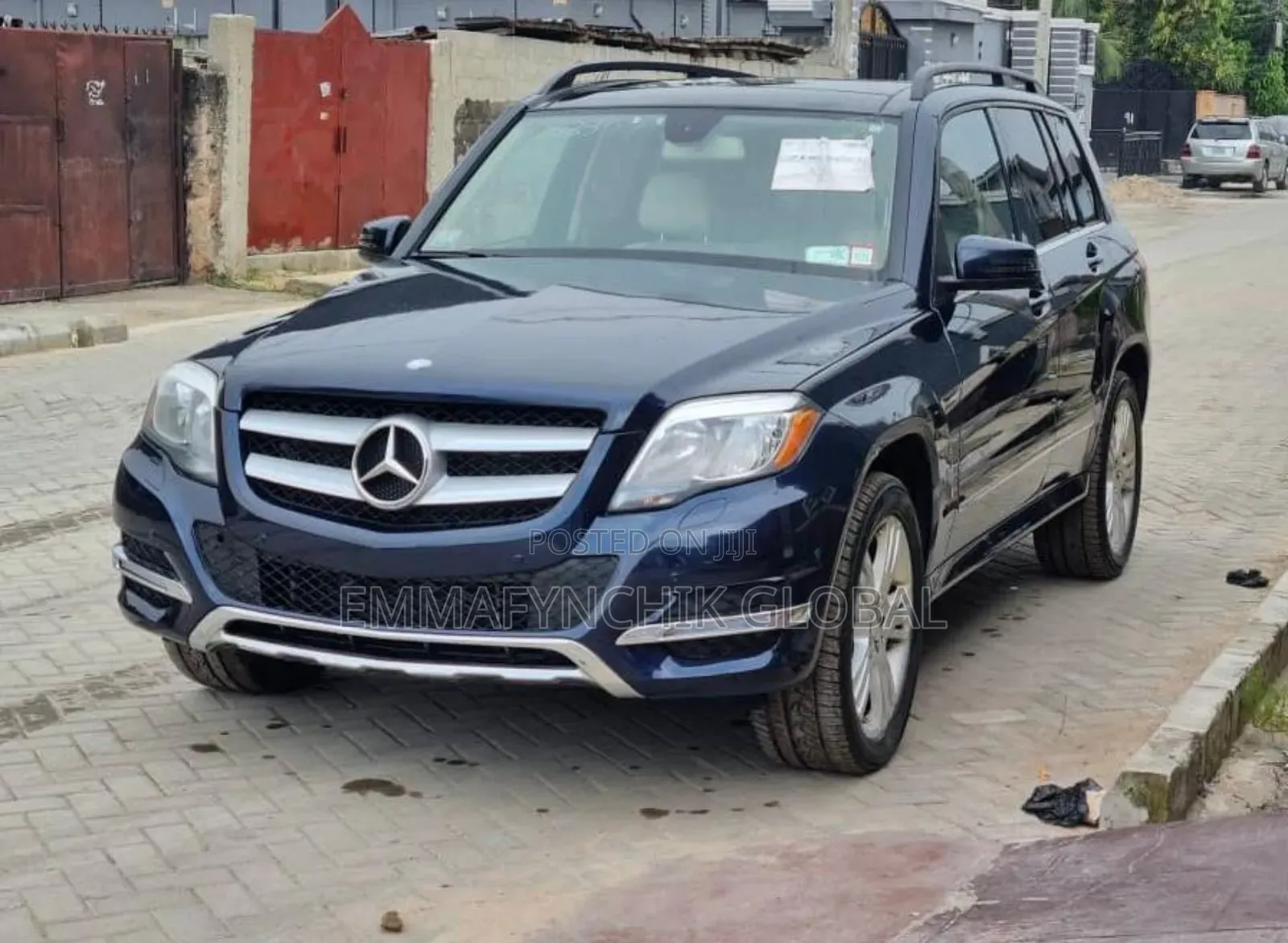 Mercedes-Benz GLK-Class Base GLK 350 4dr AWD 4MATIC (3.5L 6cyl 7A) 2015