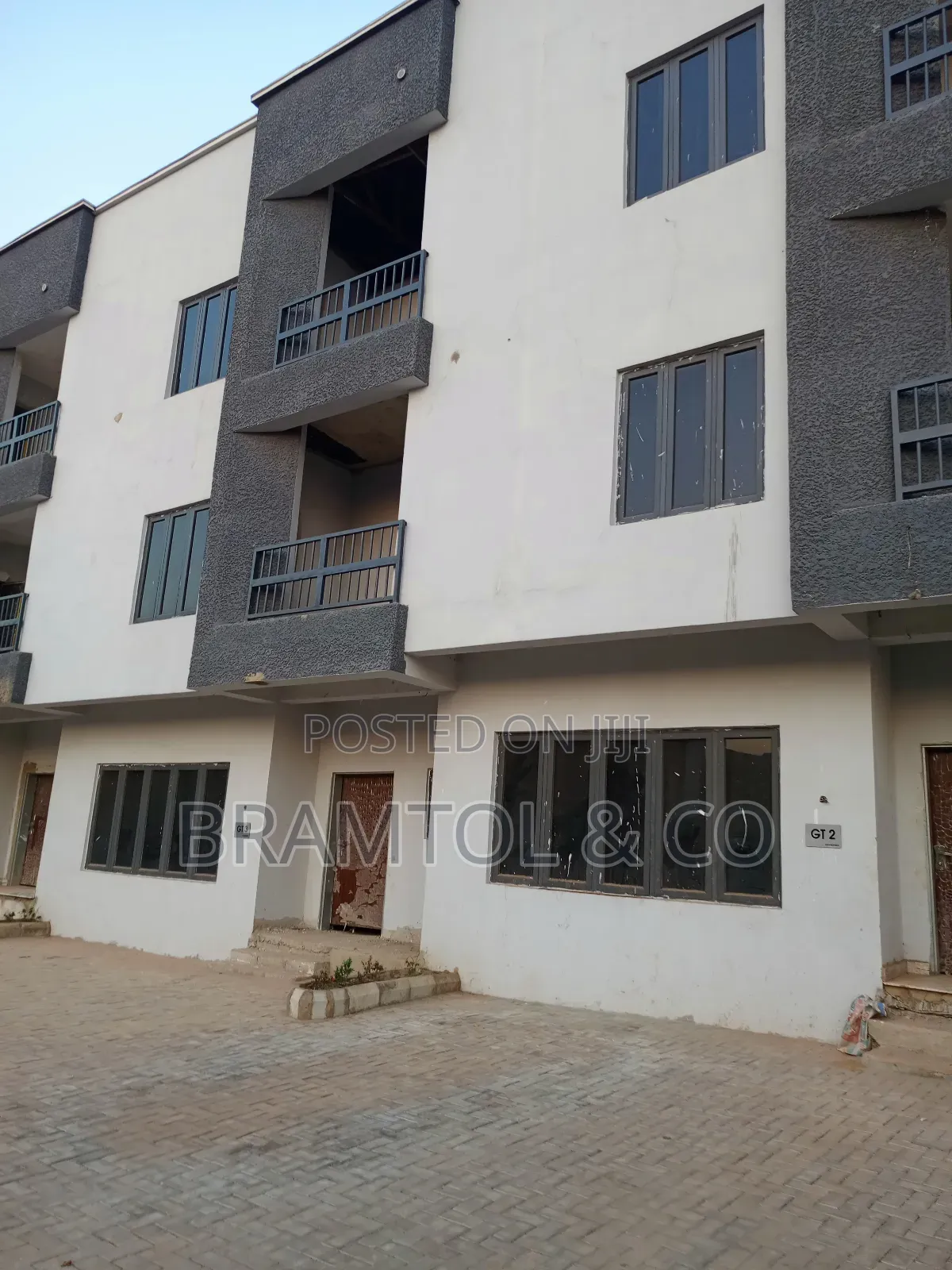 4bdrm Duplex in Zone 6 / Wuse for sale