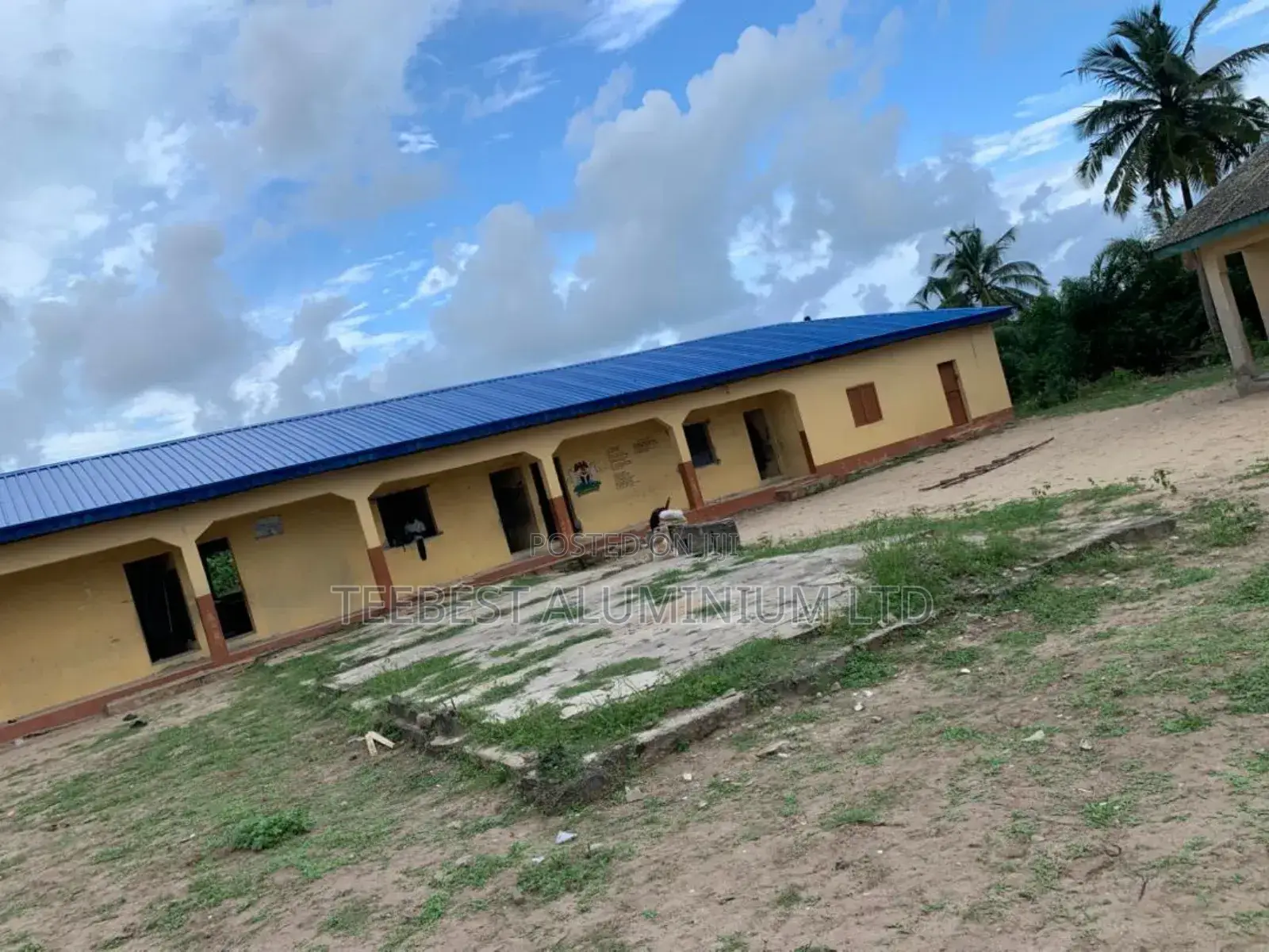 Blue Roof School Aluminum