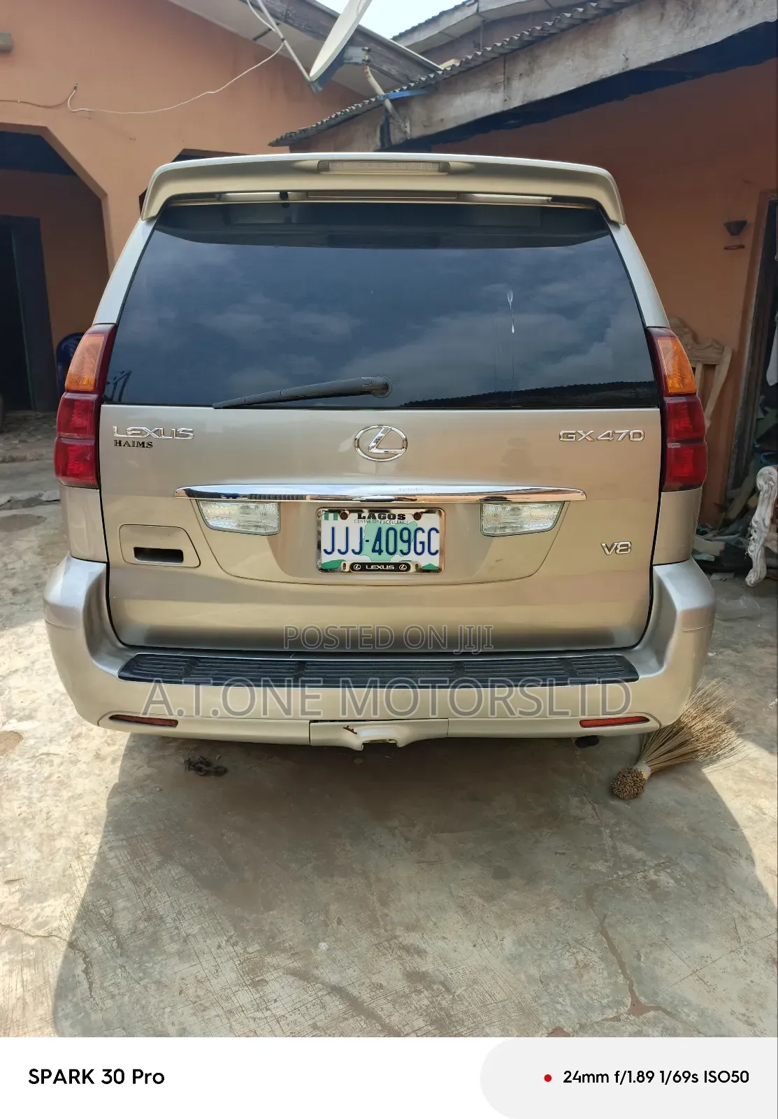 Lexus GX 470 2004 Gold