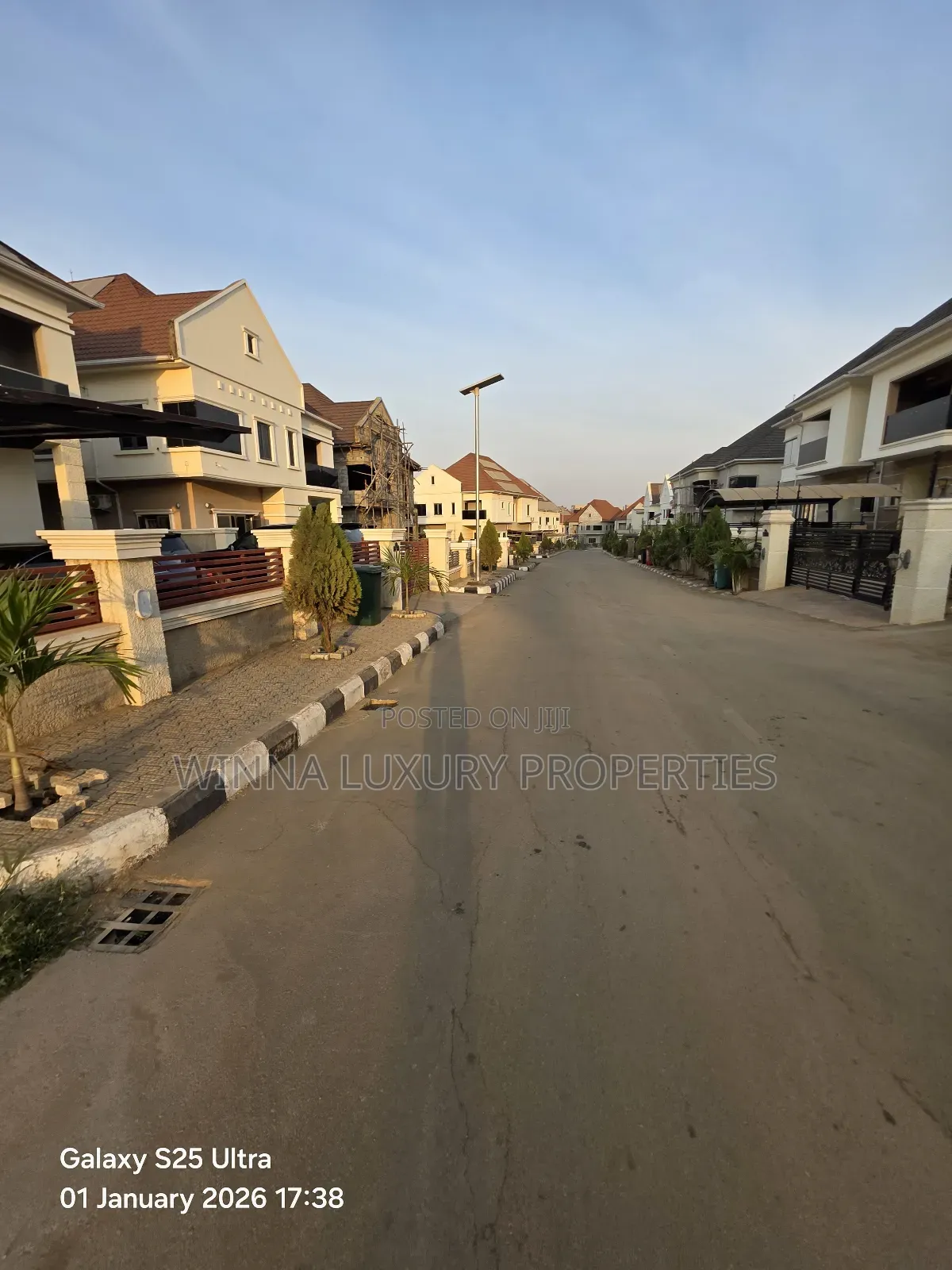 5bdrm Duplex in Trafford Villa, Lugbe District for sale