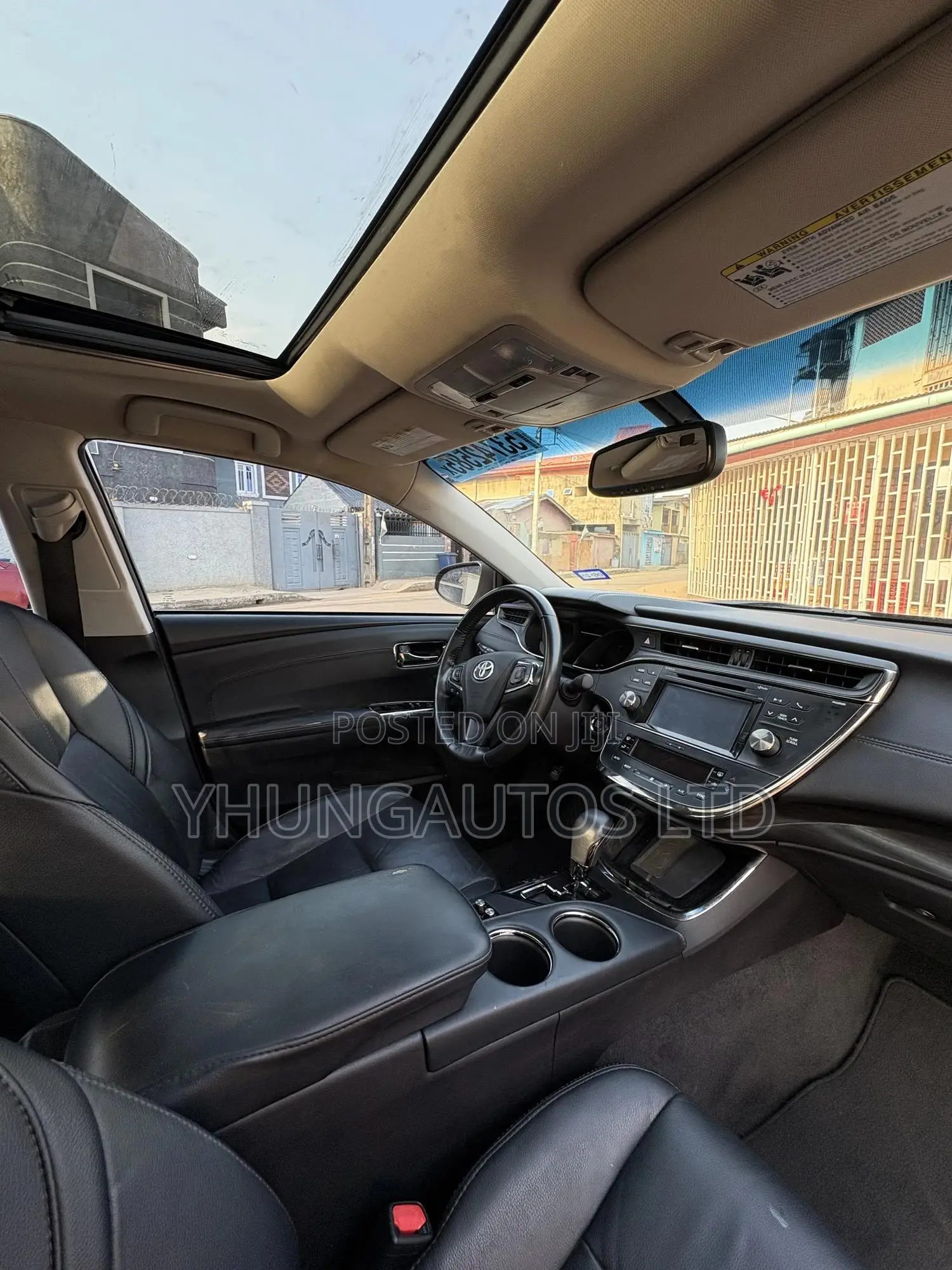Toyota Avalon XLE Premium FWD Sedan (3.6L 6cyl 6A) 2016 Blue
