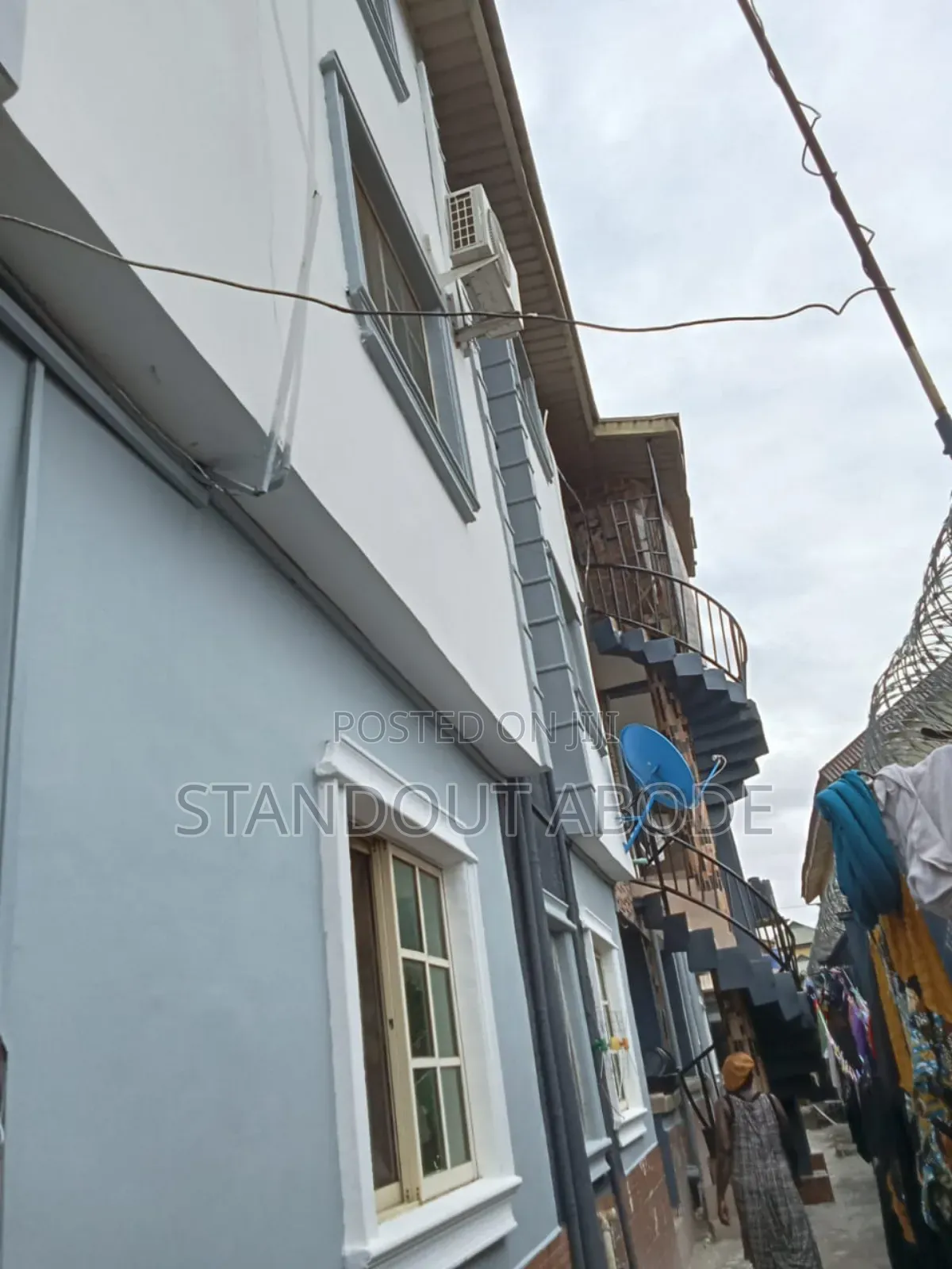 3bdrm Block of Flats in Off Lasu Igando for sale