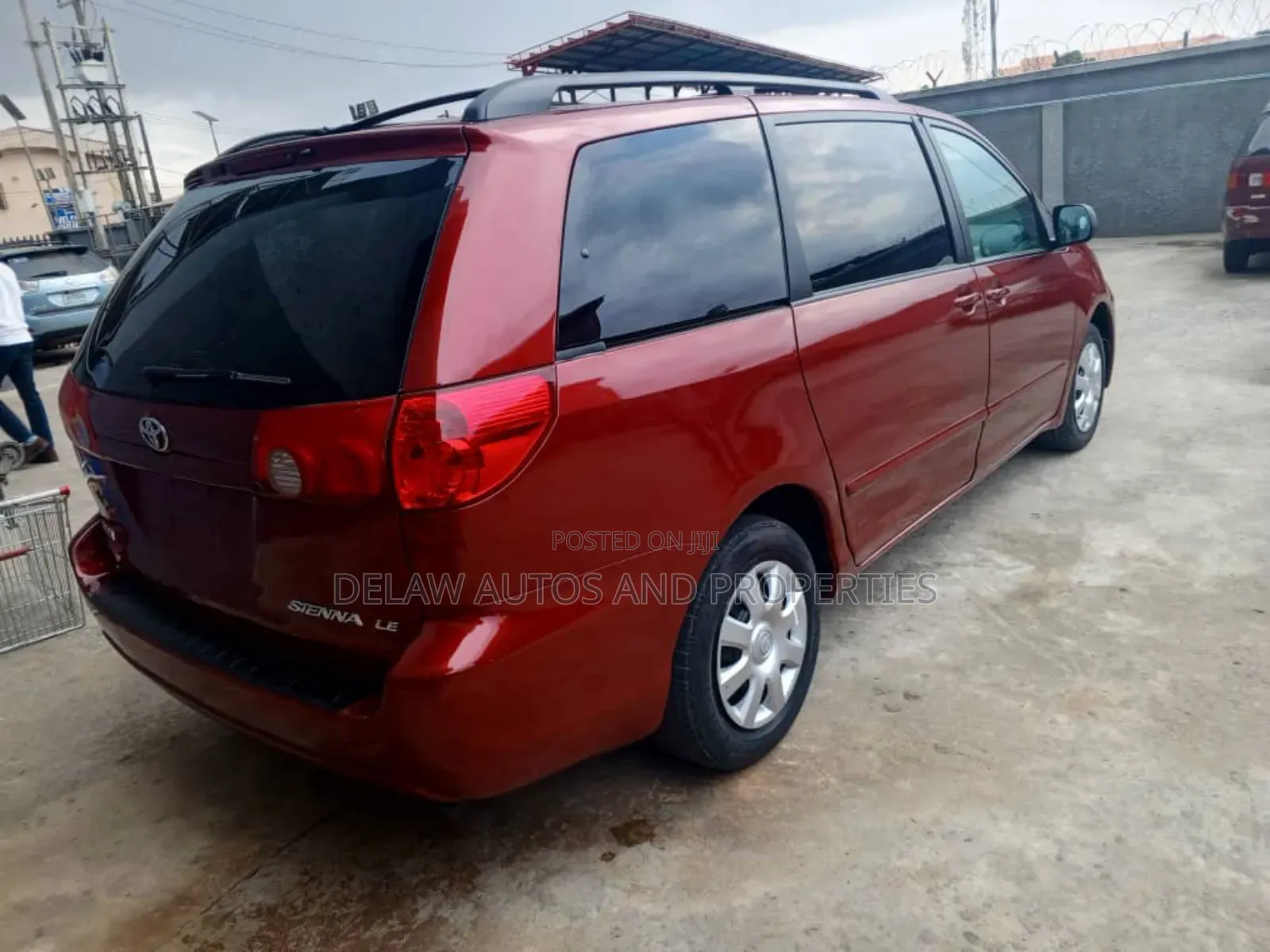 Toyota Sienna 2009 Red