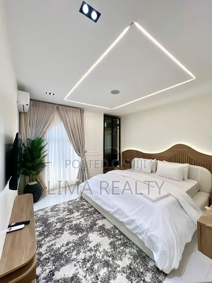 Kairo- 2 Bedroom Smart Home W/Alexa