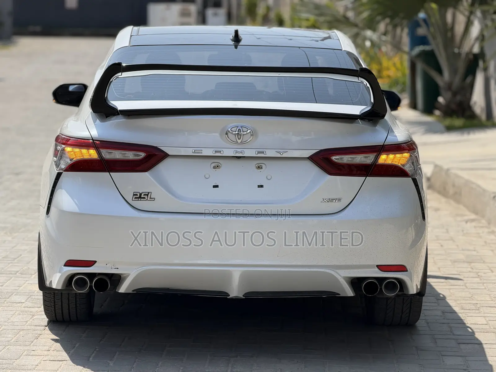 Toyota Camry XSE (2.5L 4cyl 8A) 2019 White