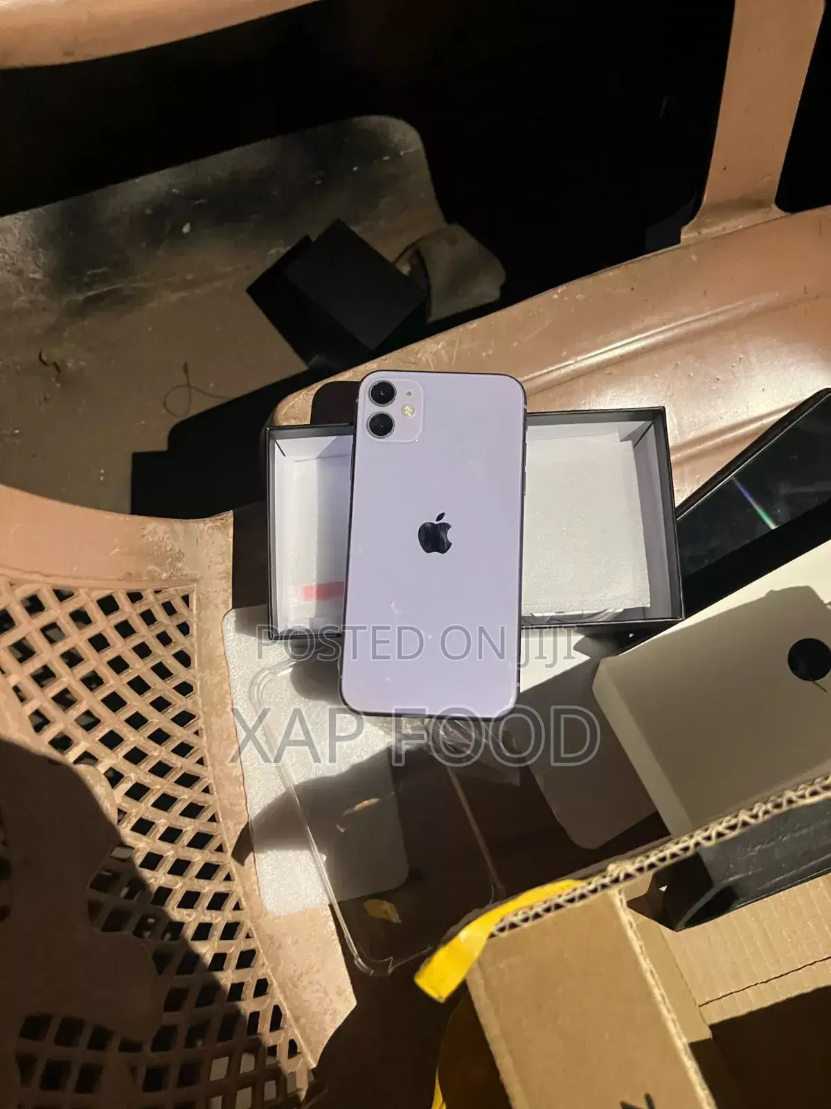 Apple iPhone 11 128 GB White