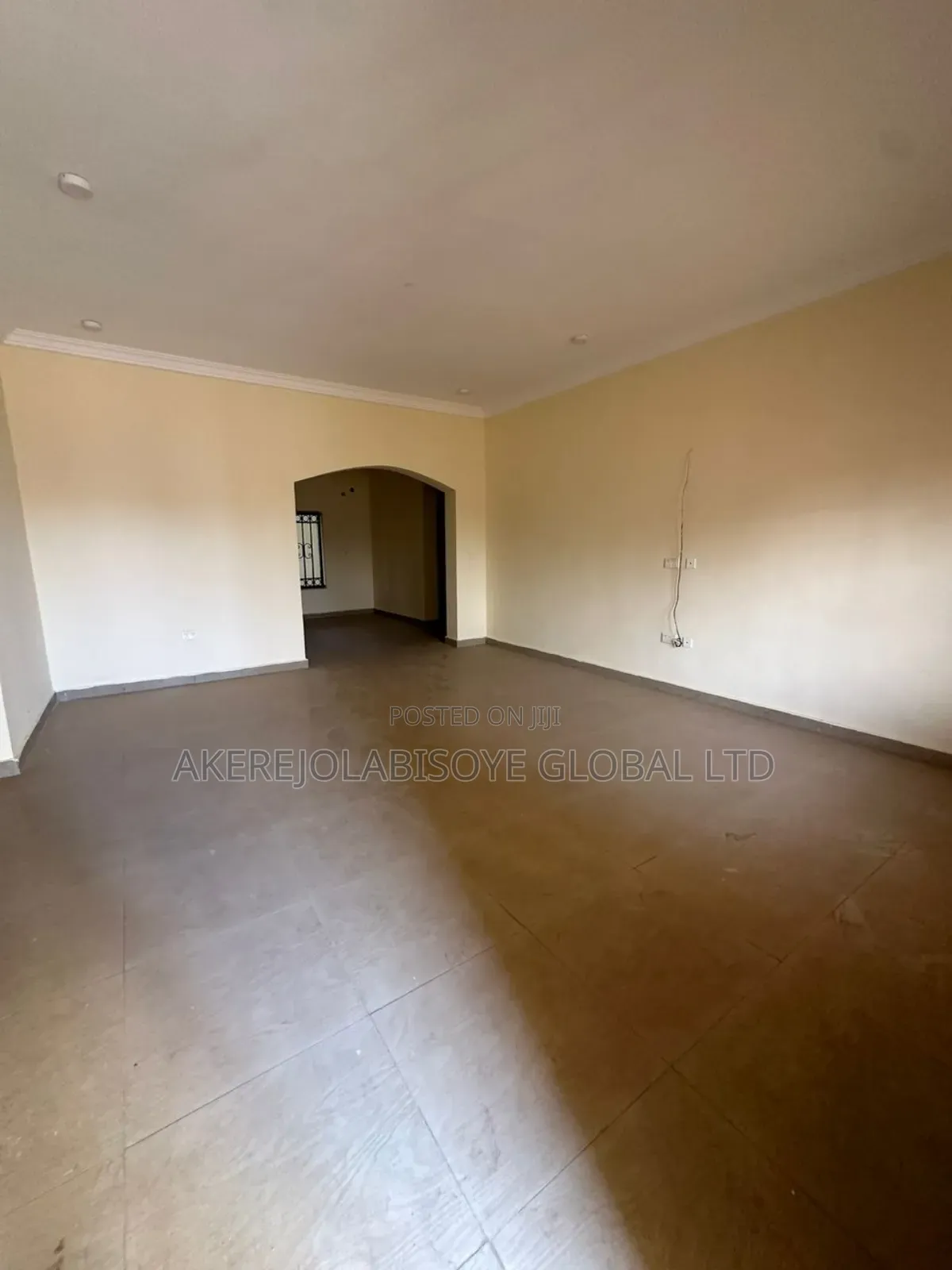 3bdrm Apartment in Lifecamp for sale