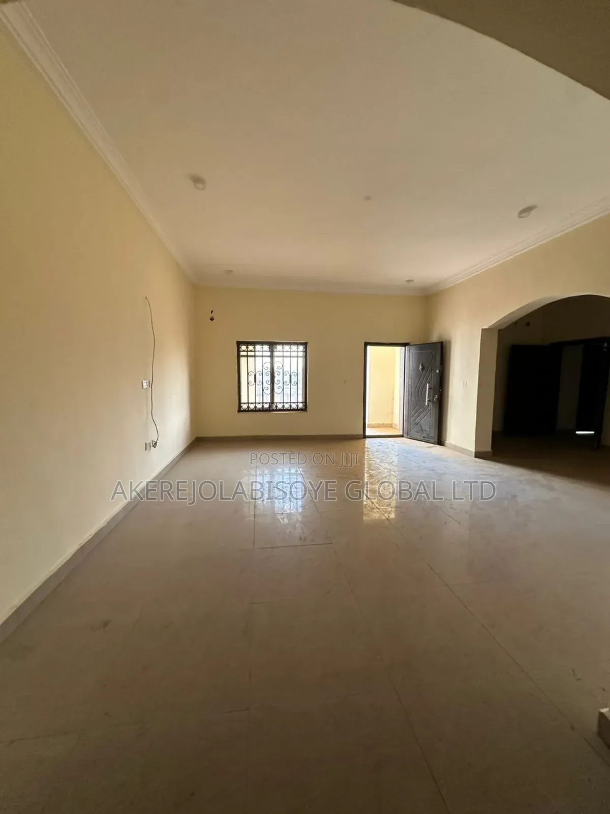 3bdrm Apartment in Lifecamp for sale