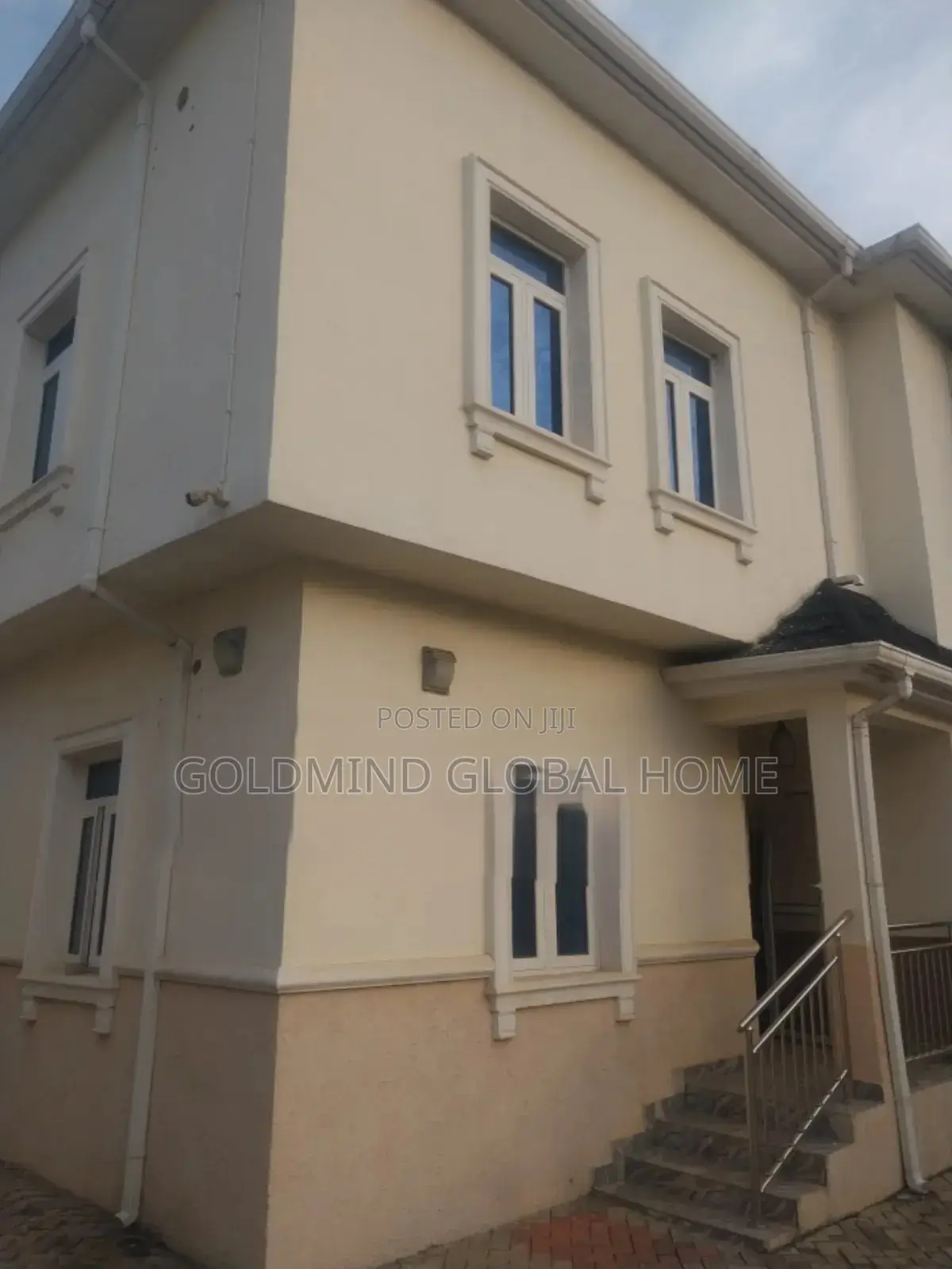 4bdrm Duplex in Gwarinpa, Life Camp for sale