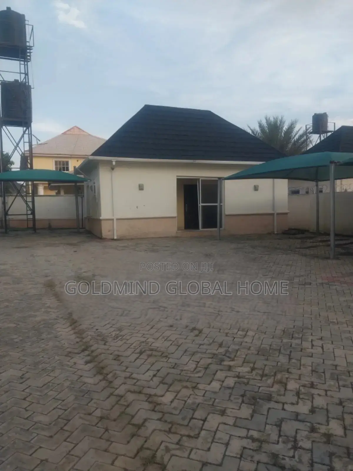 4bdrm Duplex in Gwarinpa, Life Camp for sale