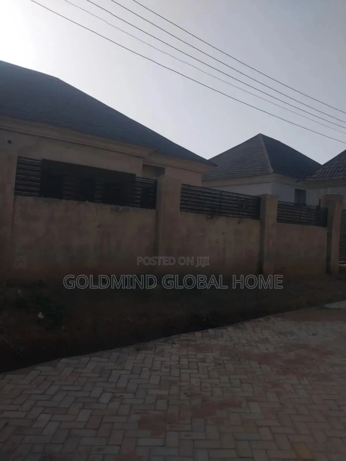 3bdrm Bungalow in Efab Verizon Karsana, Dape for sale